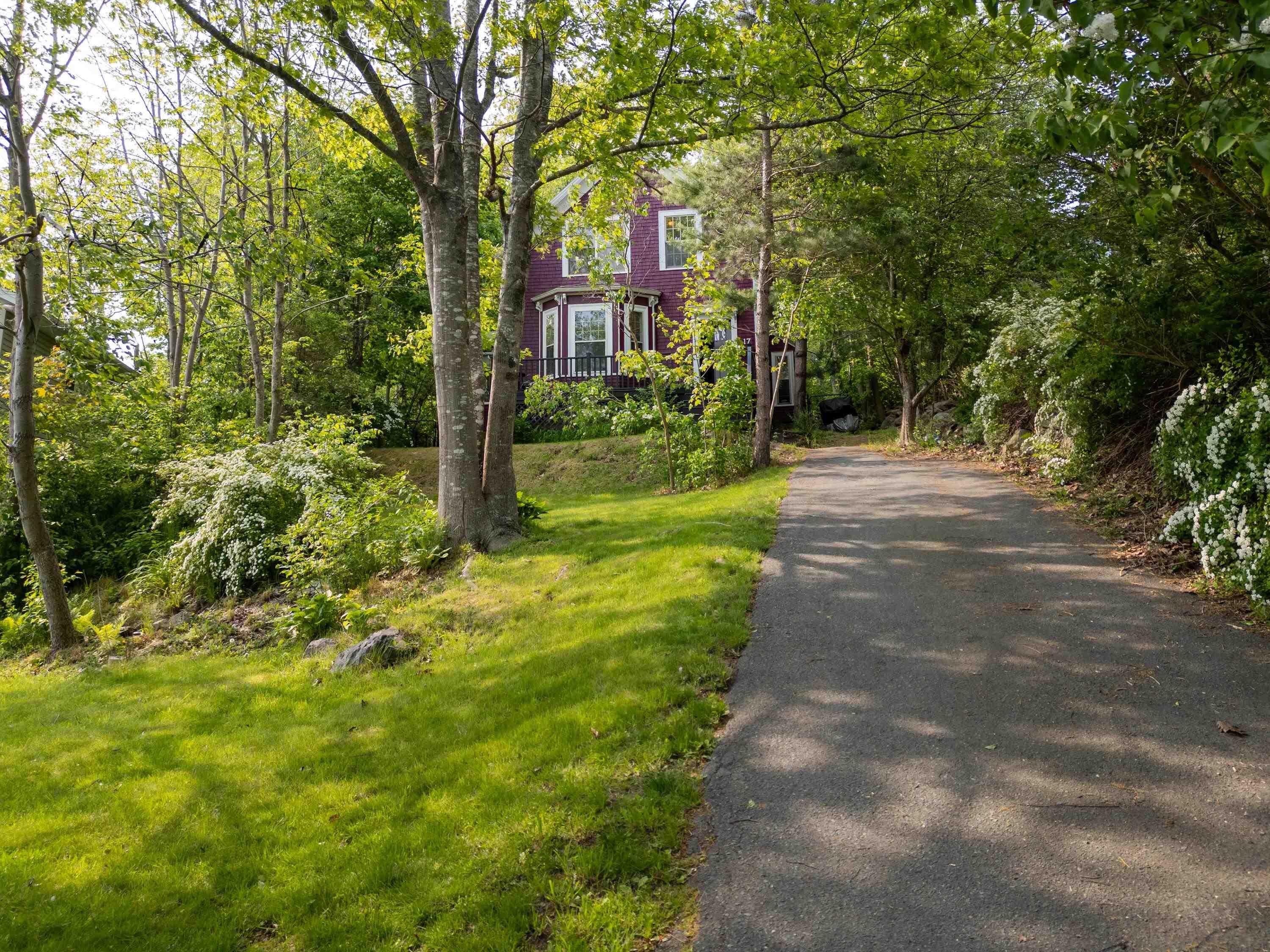 17 Pleasant Street, Bedford, NS (MLS 202605479)