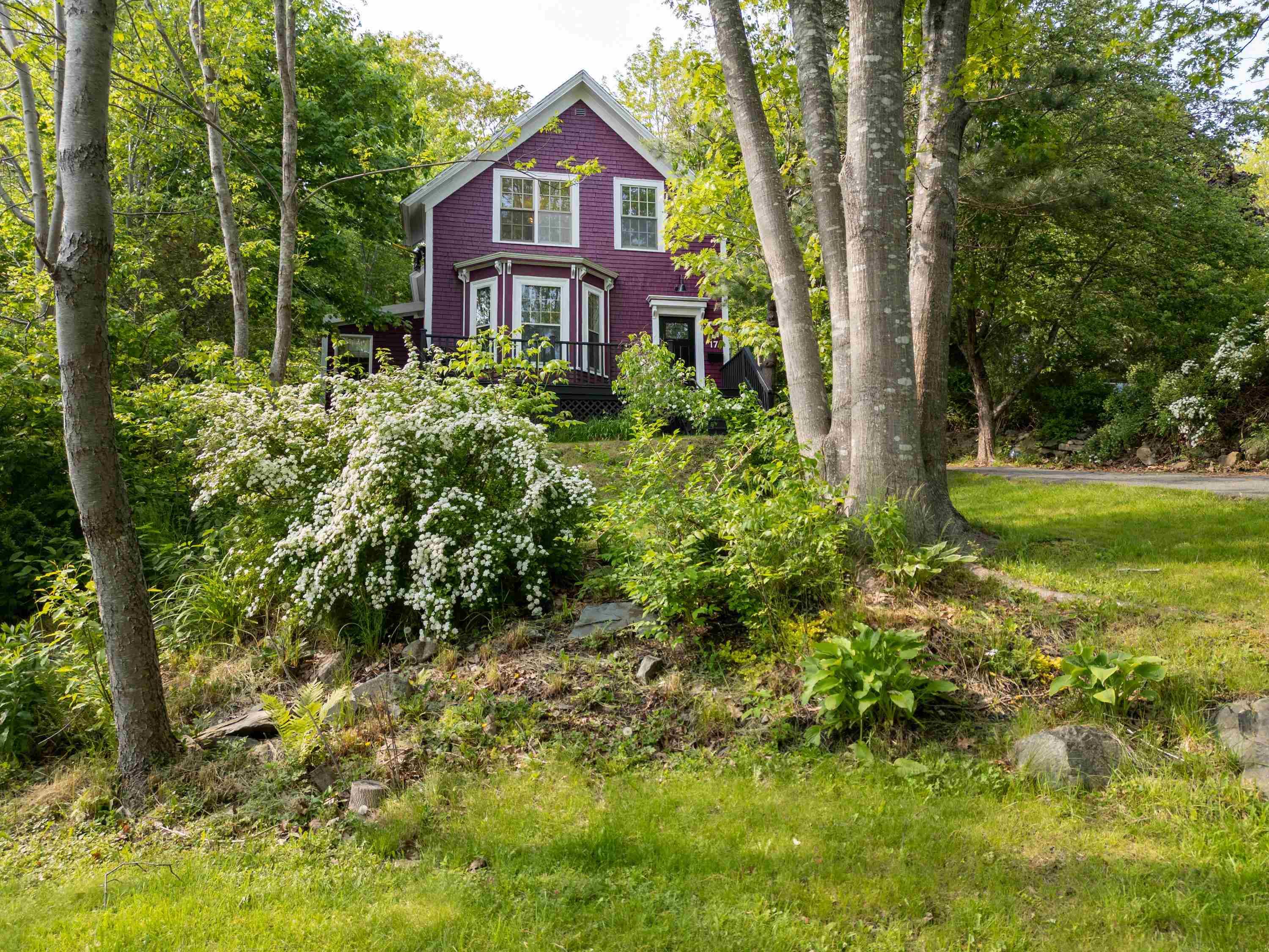 17 Pleasant Street, Bedford, NS (MLS 202605479)
