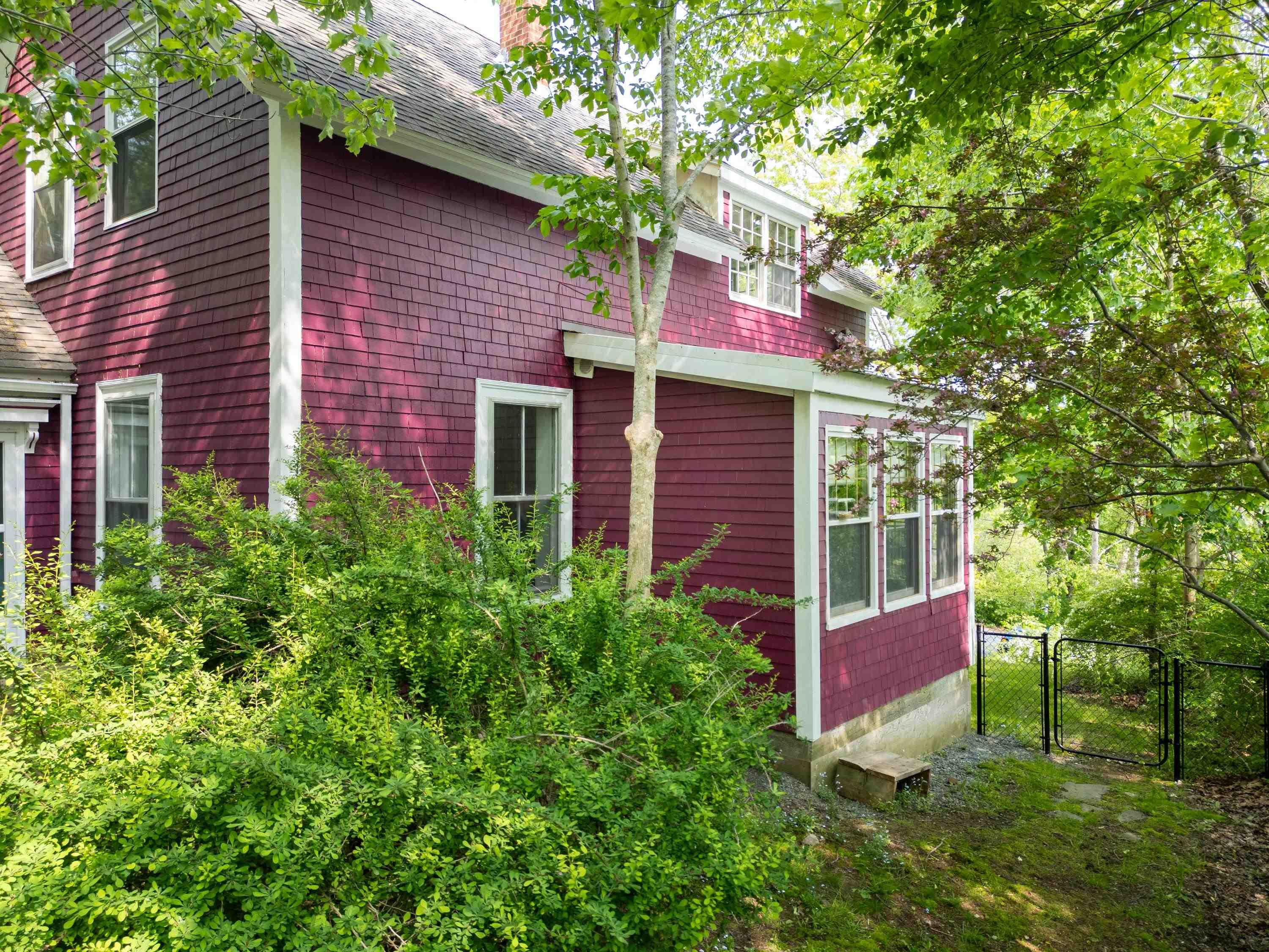 17 Pleasant Street, Bedford, NS (MLS 202605479)