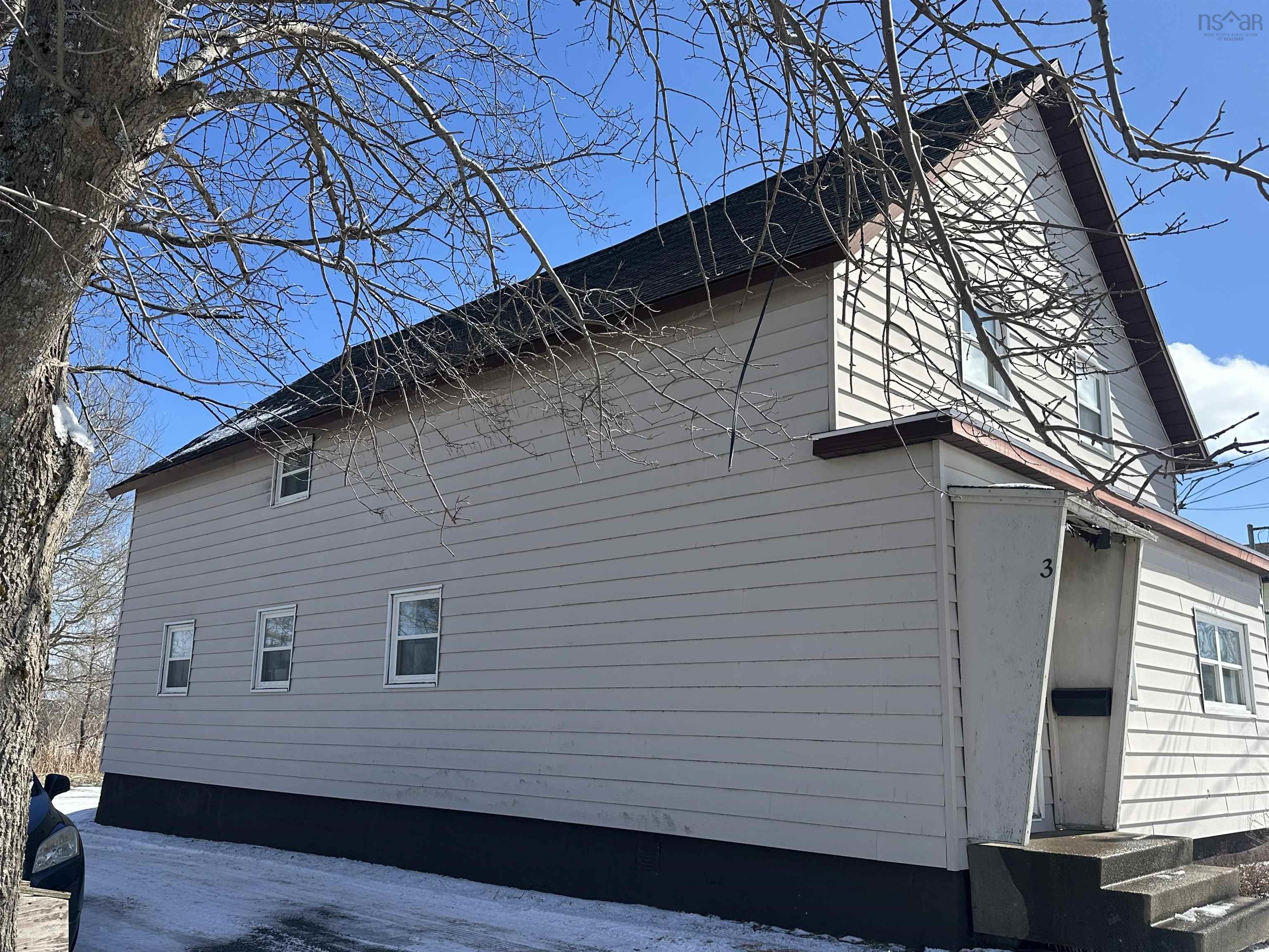 $259,000.00: 1334 Main Street, Glace Bay