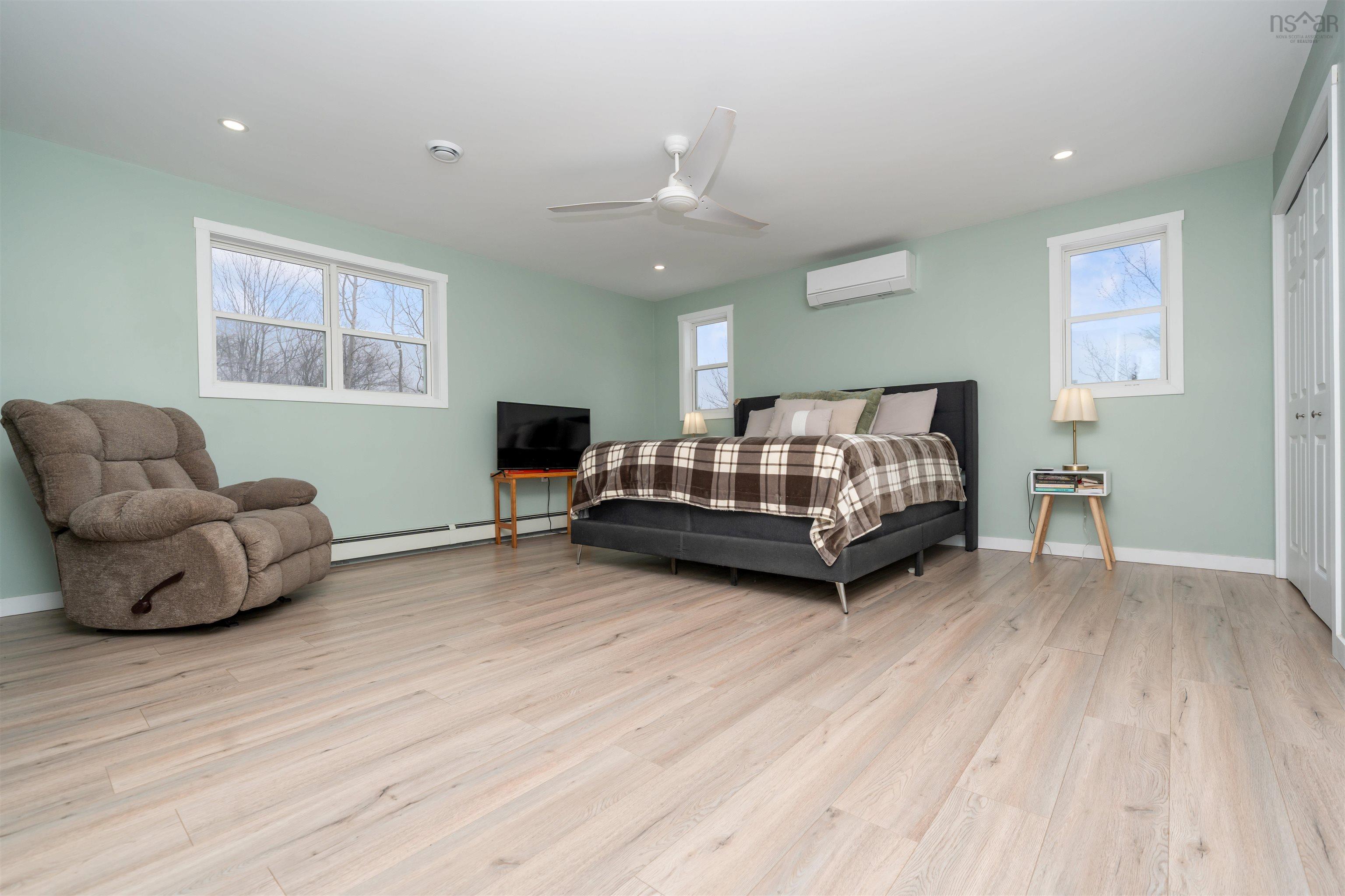 $539,000.00: 1568 North Main Street, Westville