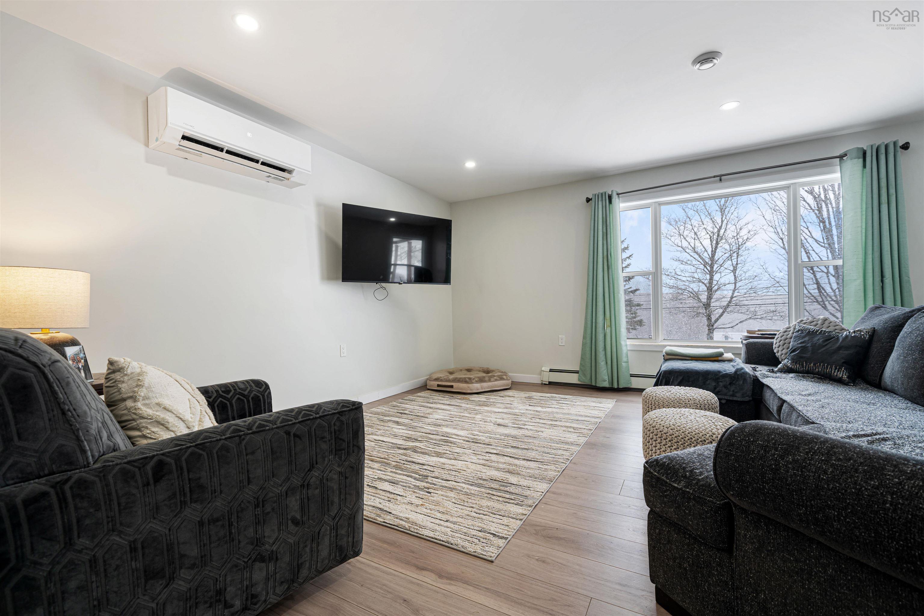 $539,000.00: 1568 North Main Street, Westville