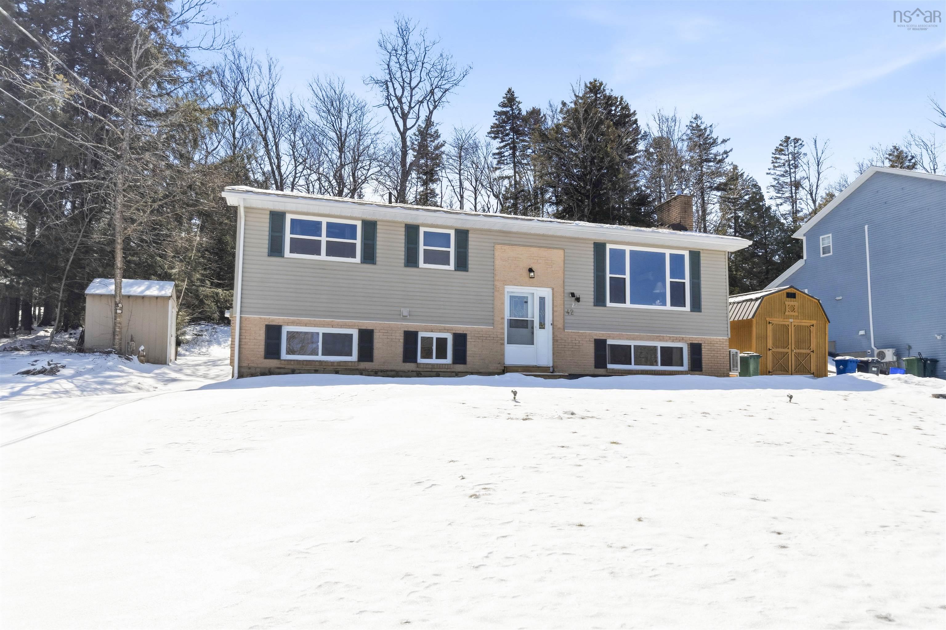 42 Meadow Drive, Beaver Bank, NS (MLS 202605489)