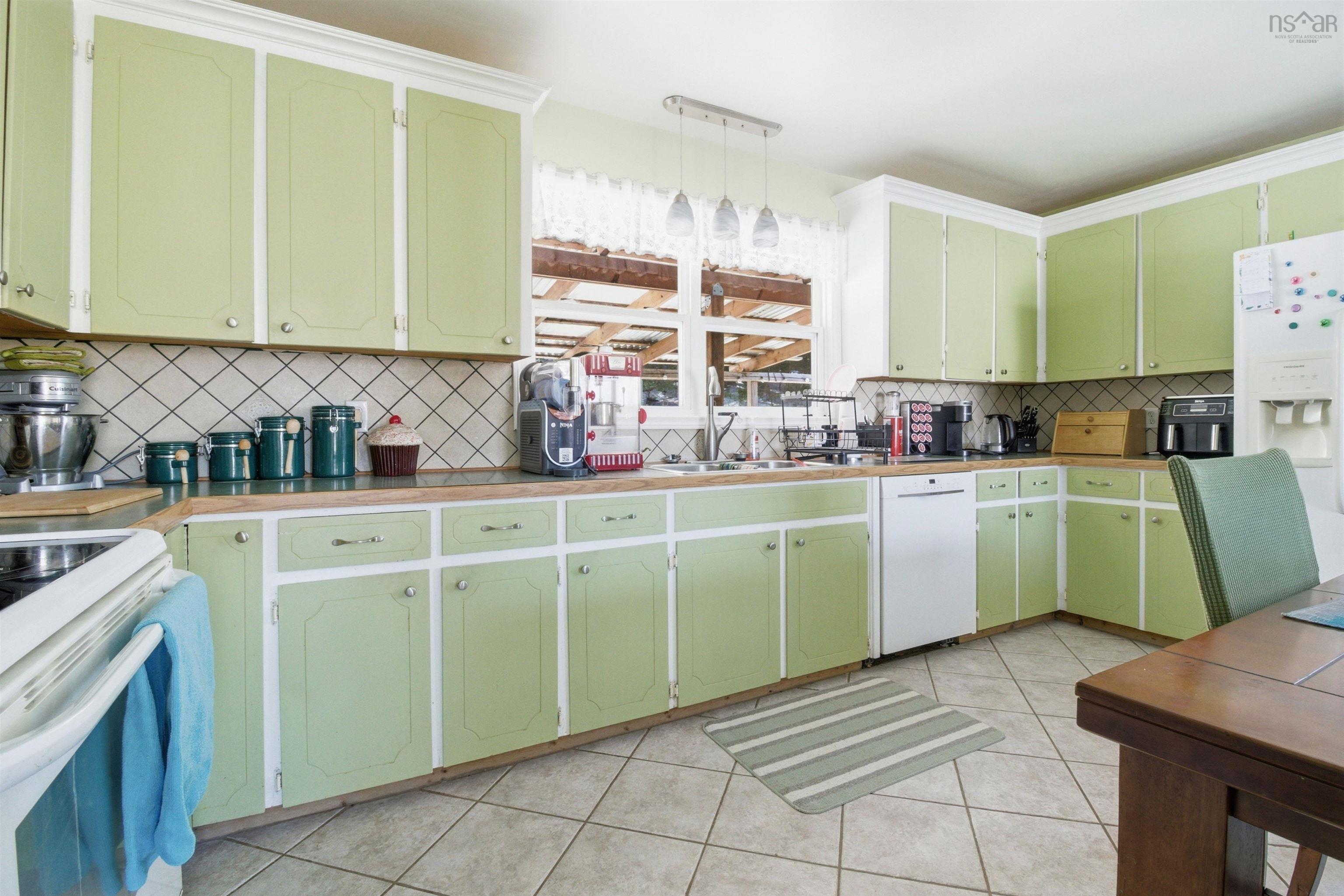 42 Meadow Drive, Beaver Bank, NS (MLS 202605489)