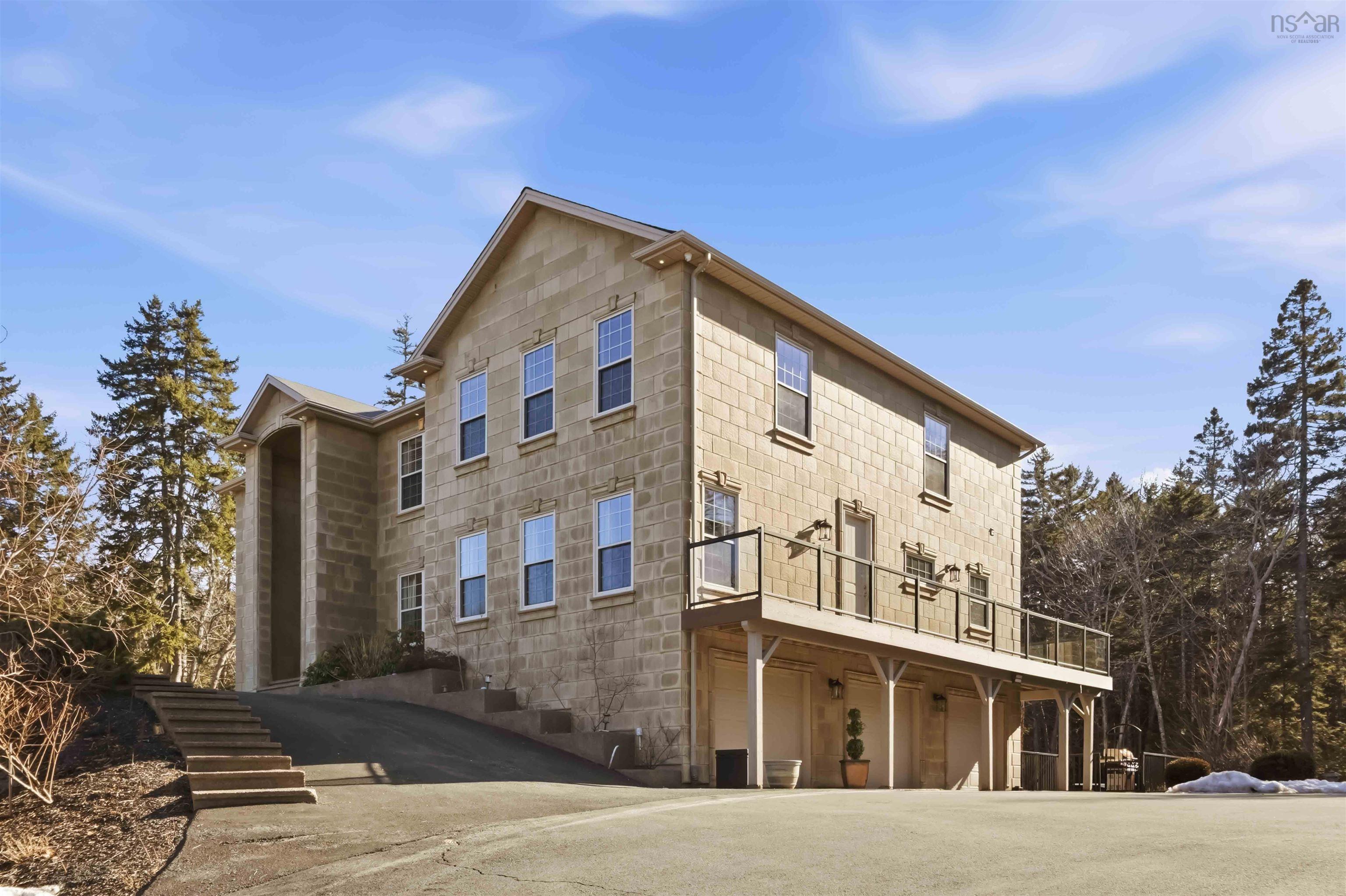 61 Colins Road, Bedford, NS (MLS 202605490)