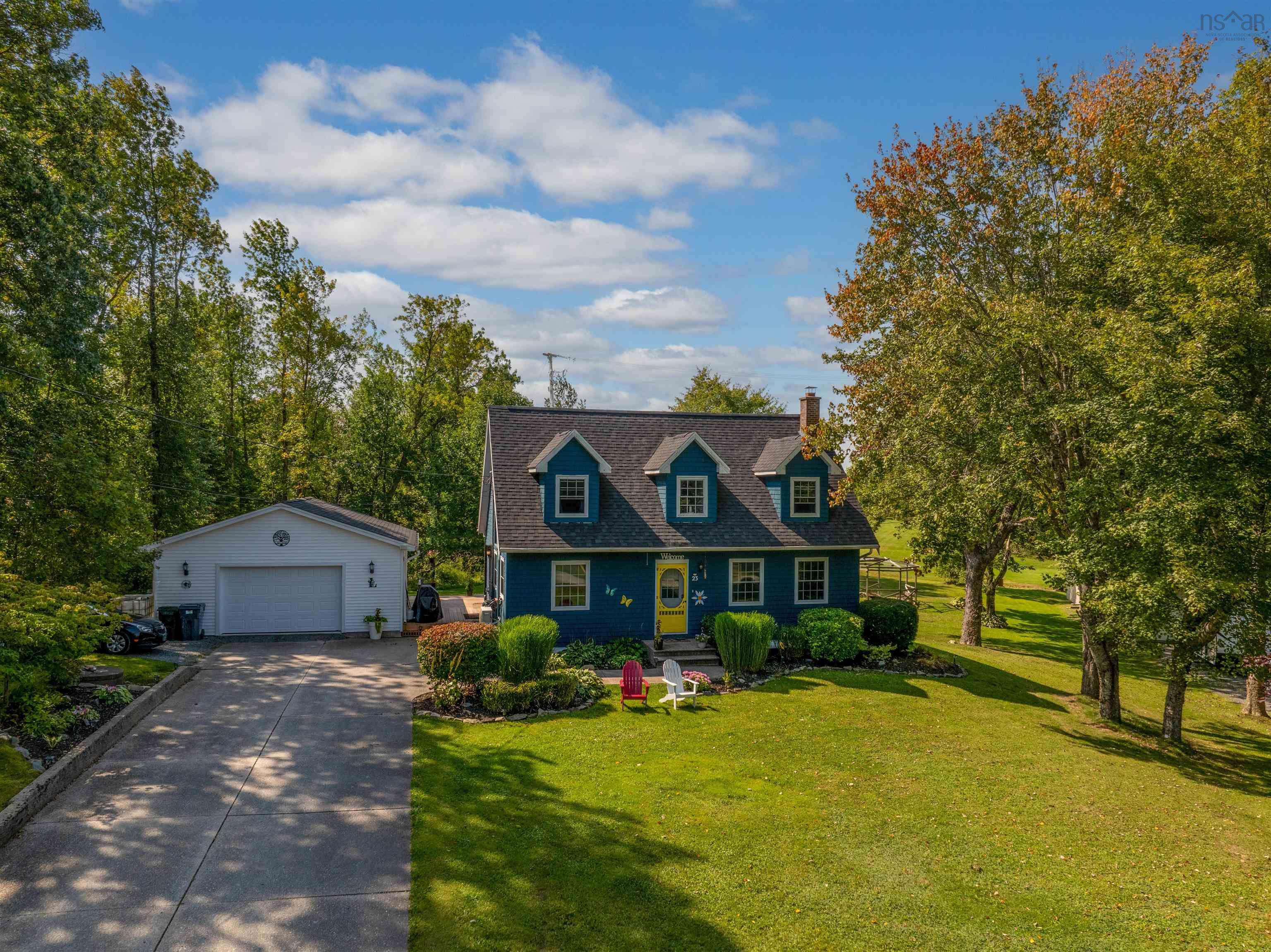 $585,000.00: 23 Pinewood Drive, Lakelands