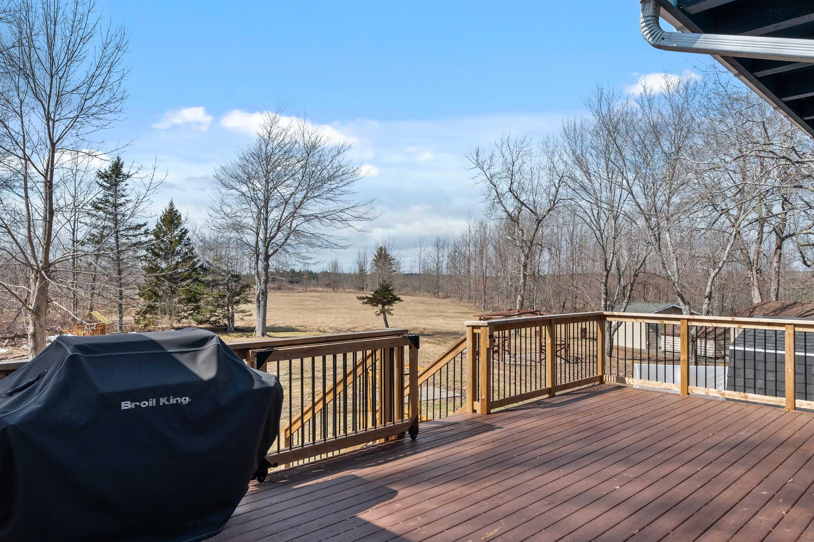 $585,000.00: 23 Pinewood Drive, Lakelands