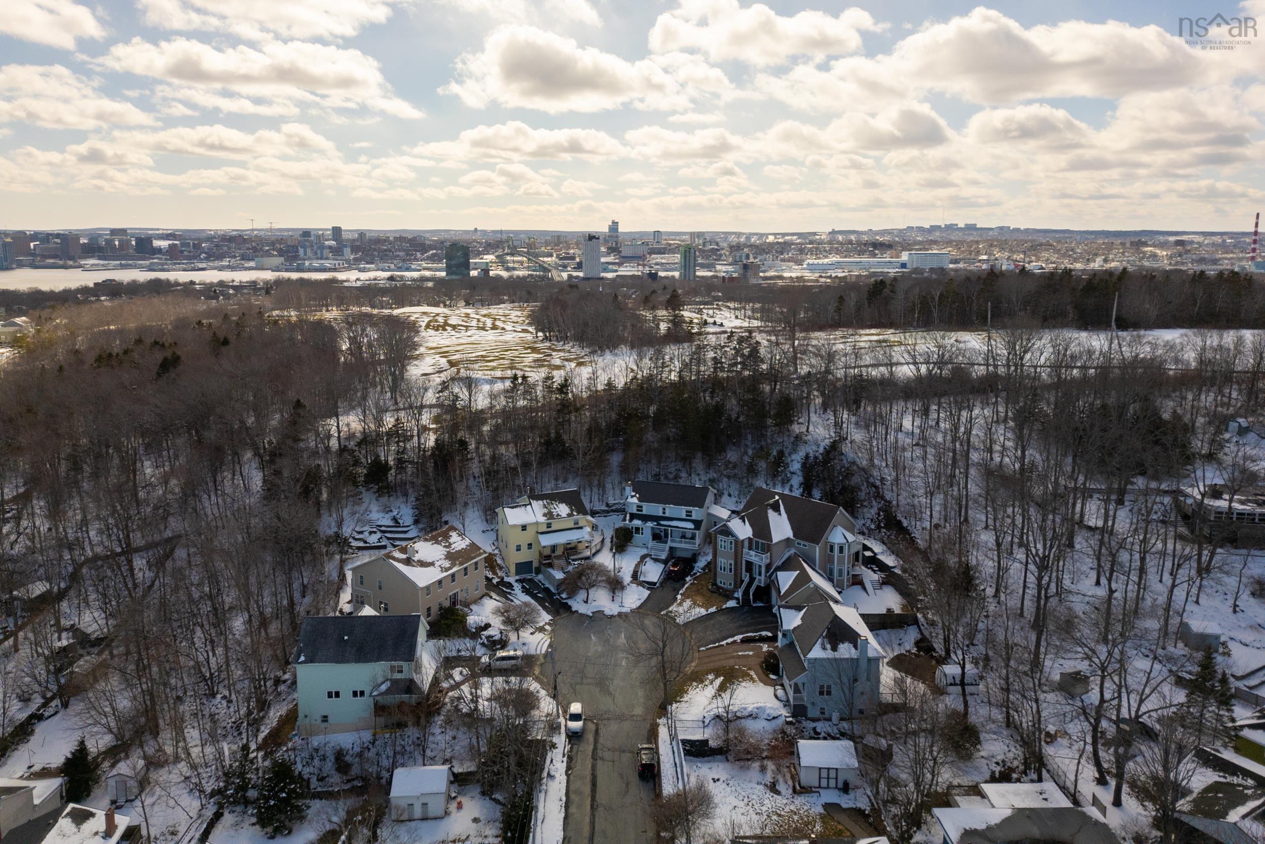$885,000.00: 2 Mount Royal Court, Dartmouth