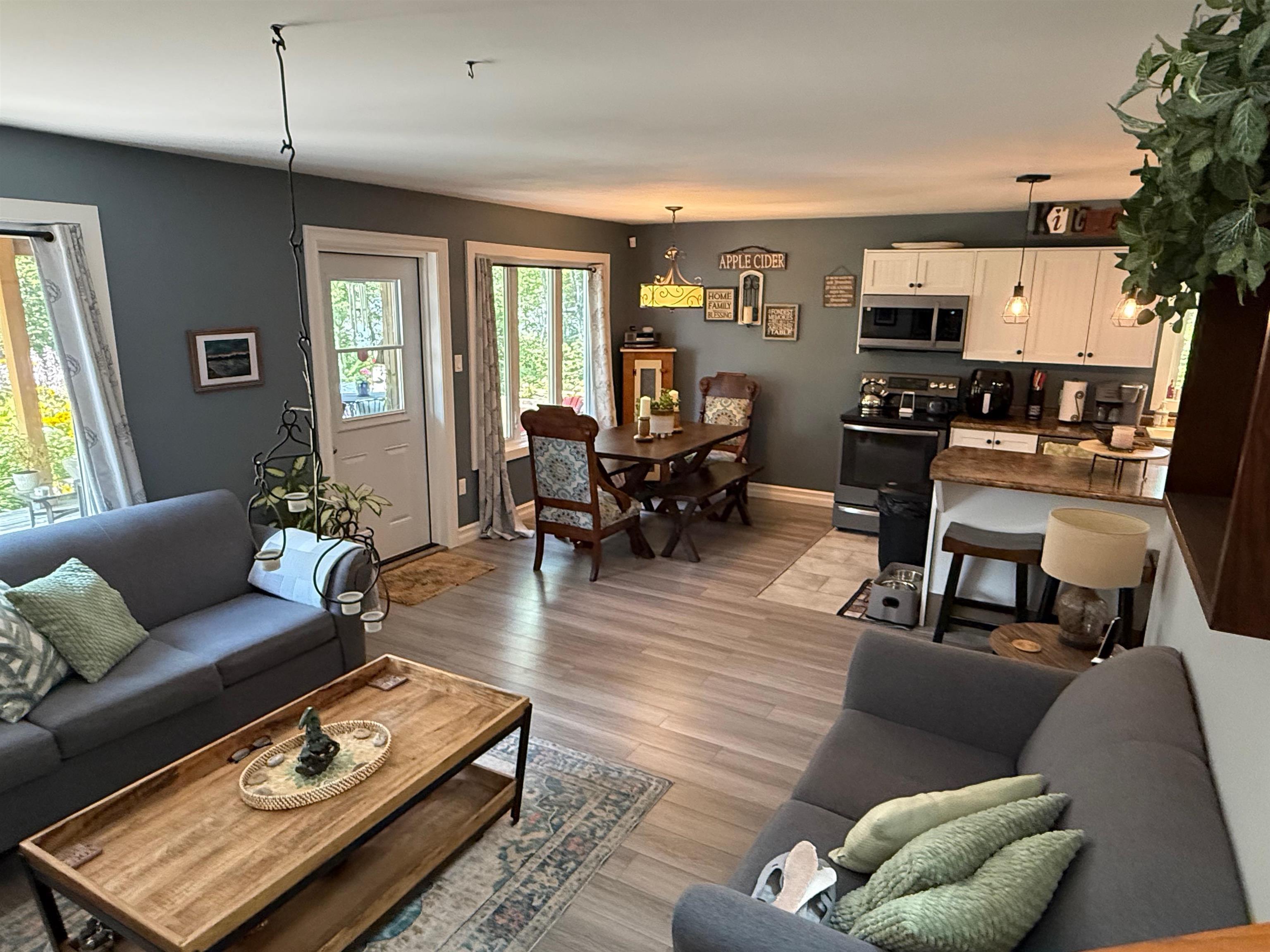 $749,900.00: 62 Western Point Lane, East Uniacke