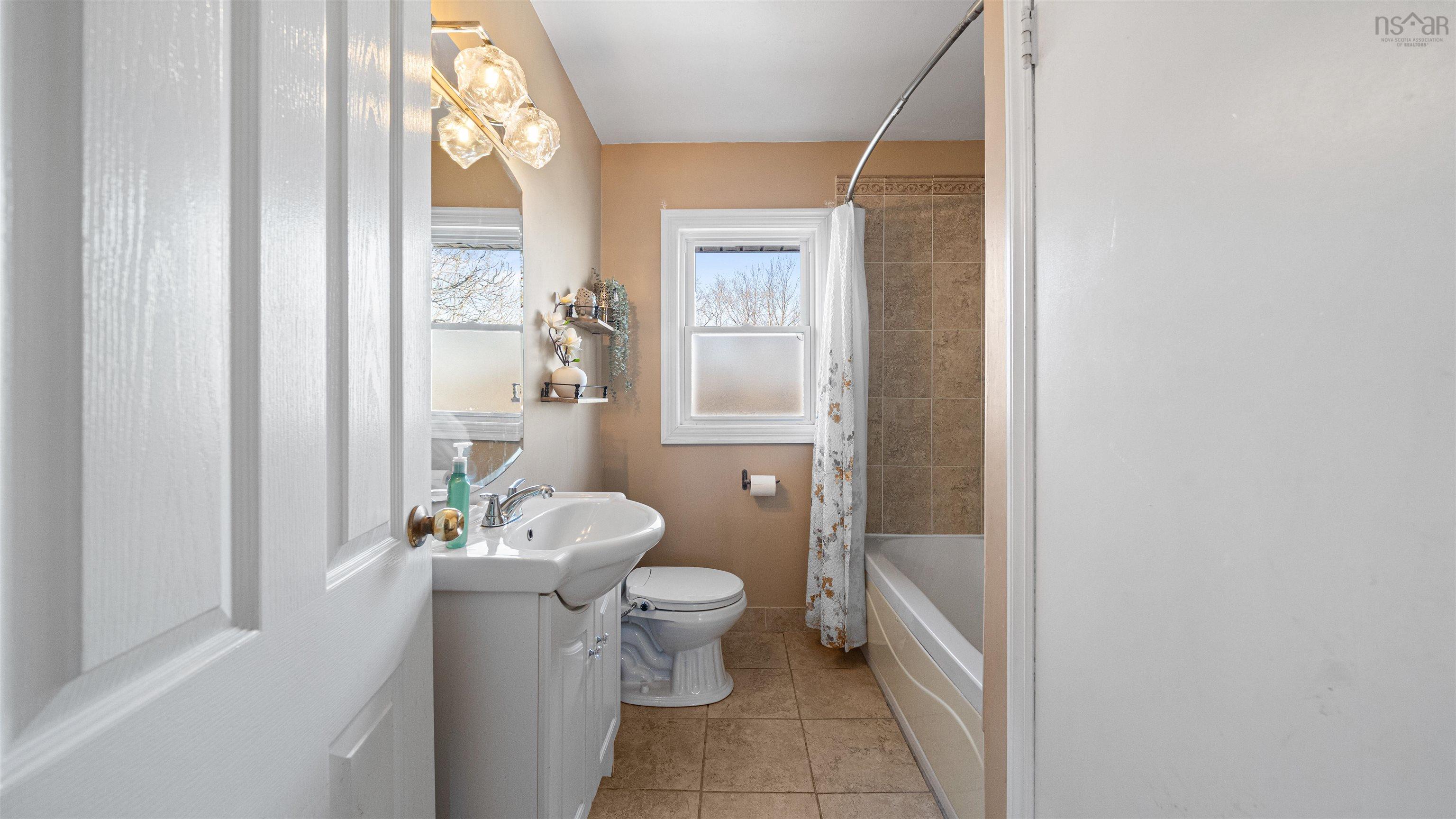 4 Chestnut Lane, Dartmouth, NS (MLS 202605510)