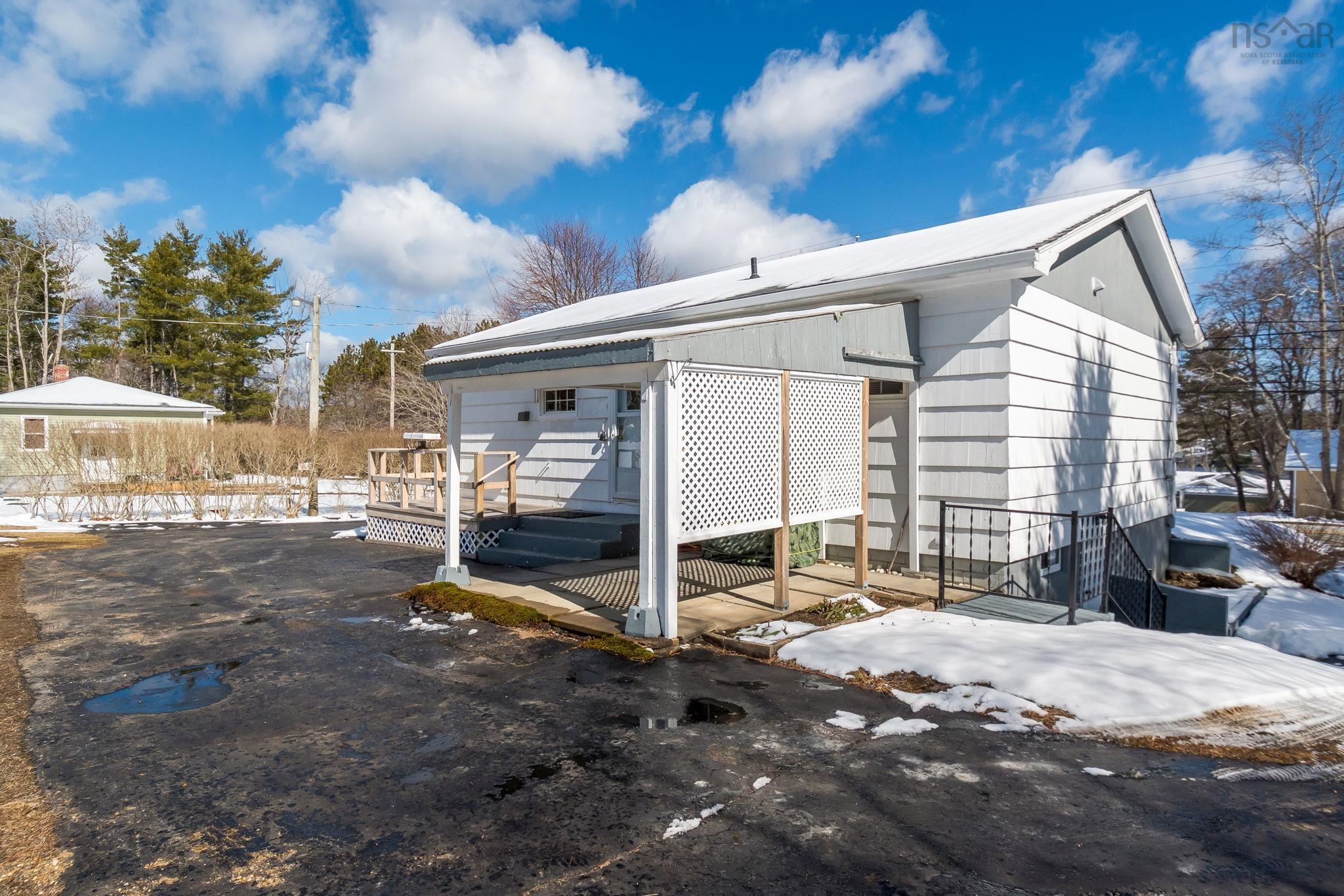 $299,000.00: 1140 Highway 331, Conquerall Bank
