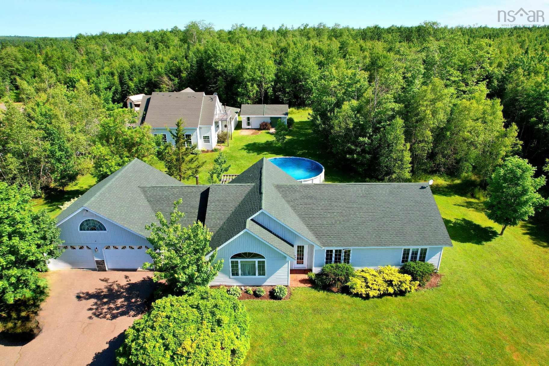 $899,000.00: 1042 Pleasant Valley Road, Pleasant Valley