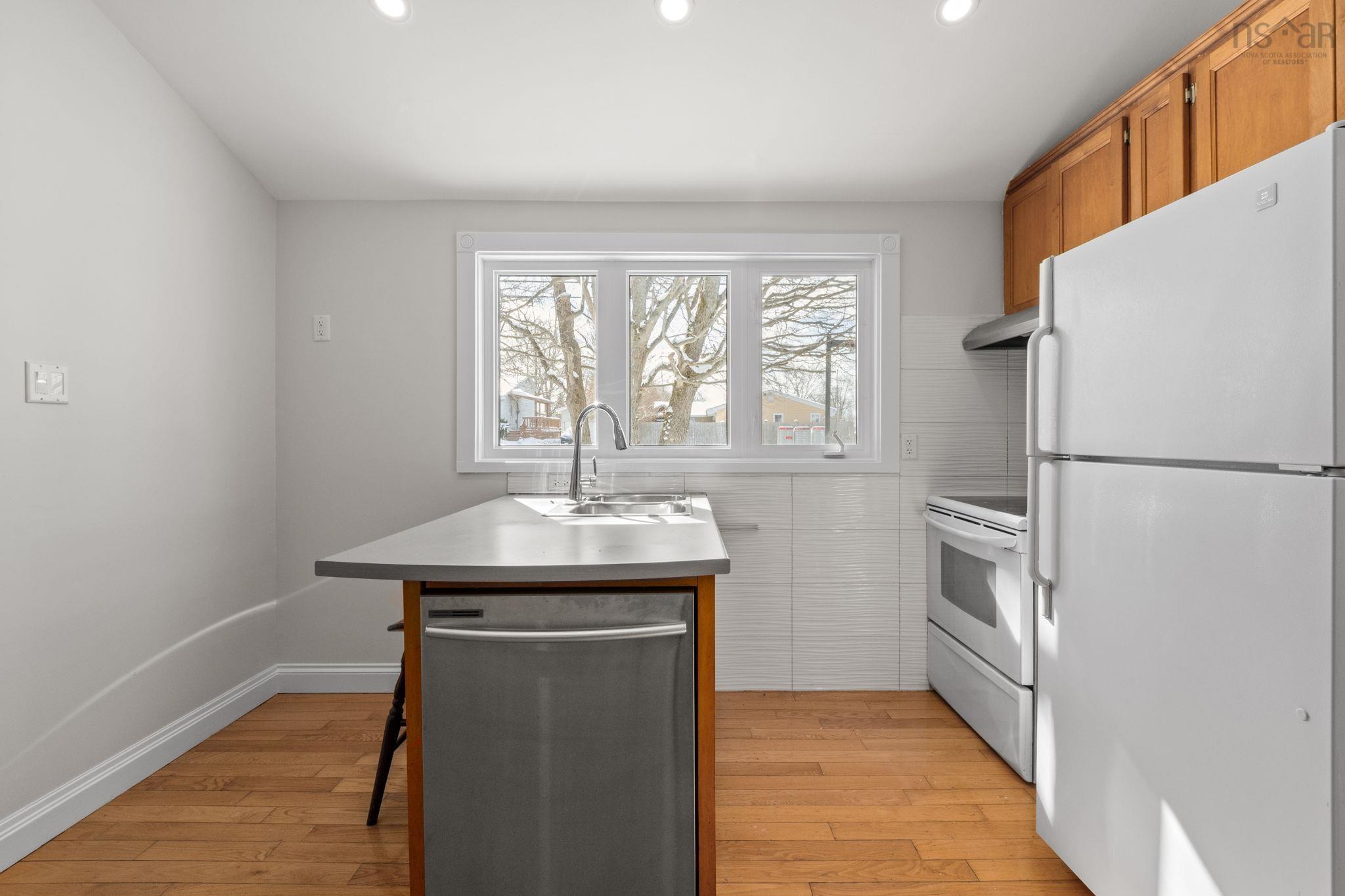 19 Dumbarton Avenue, Dartmouth, NS (MLS 202605534)