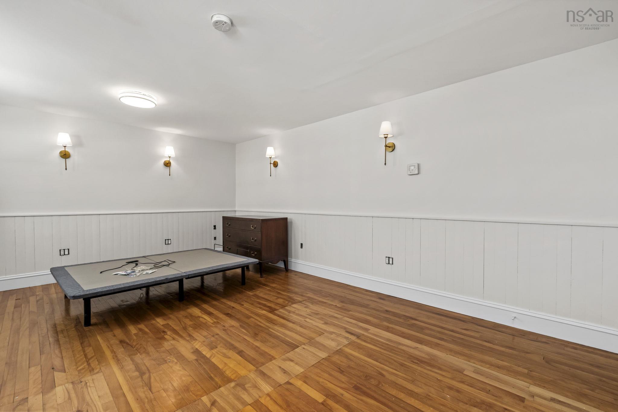 19 Dumbarton Avenue, Dartmouth, NS (MLS 202605534)