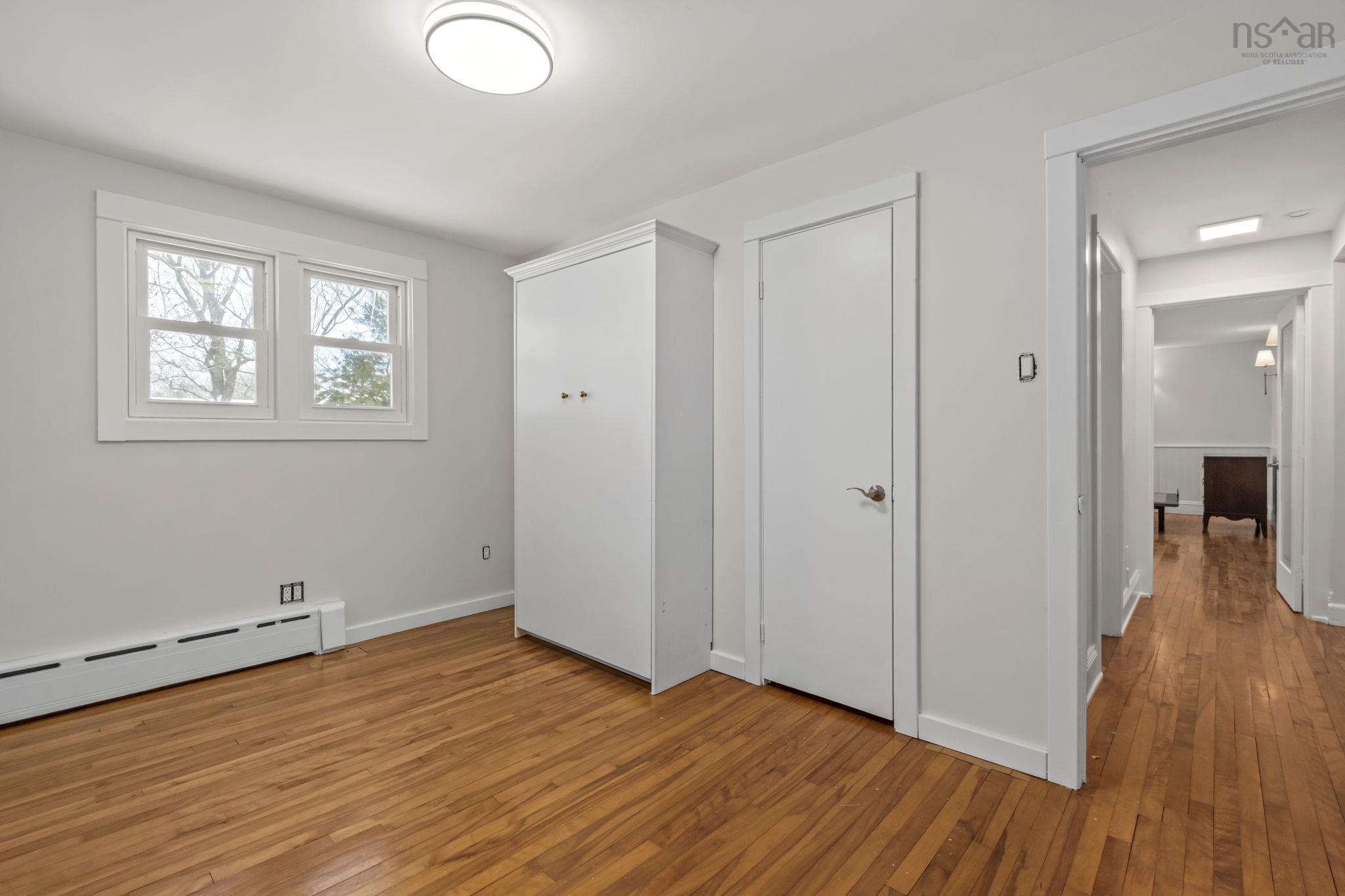 19 Dumbarton Avenue, Dartmouth, NS (MLS 202605534)