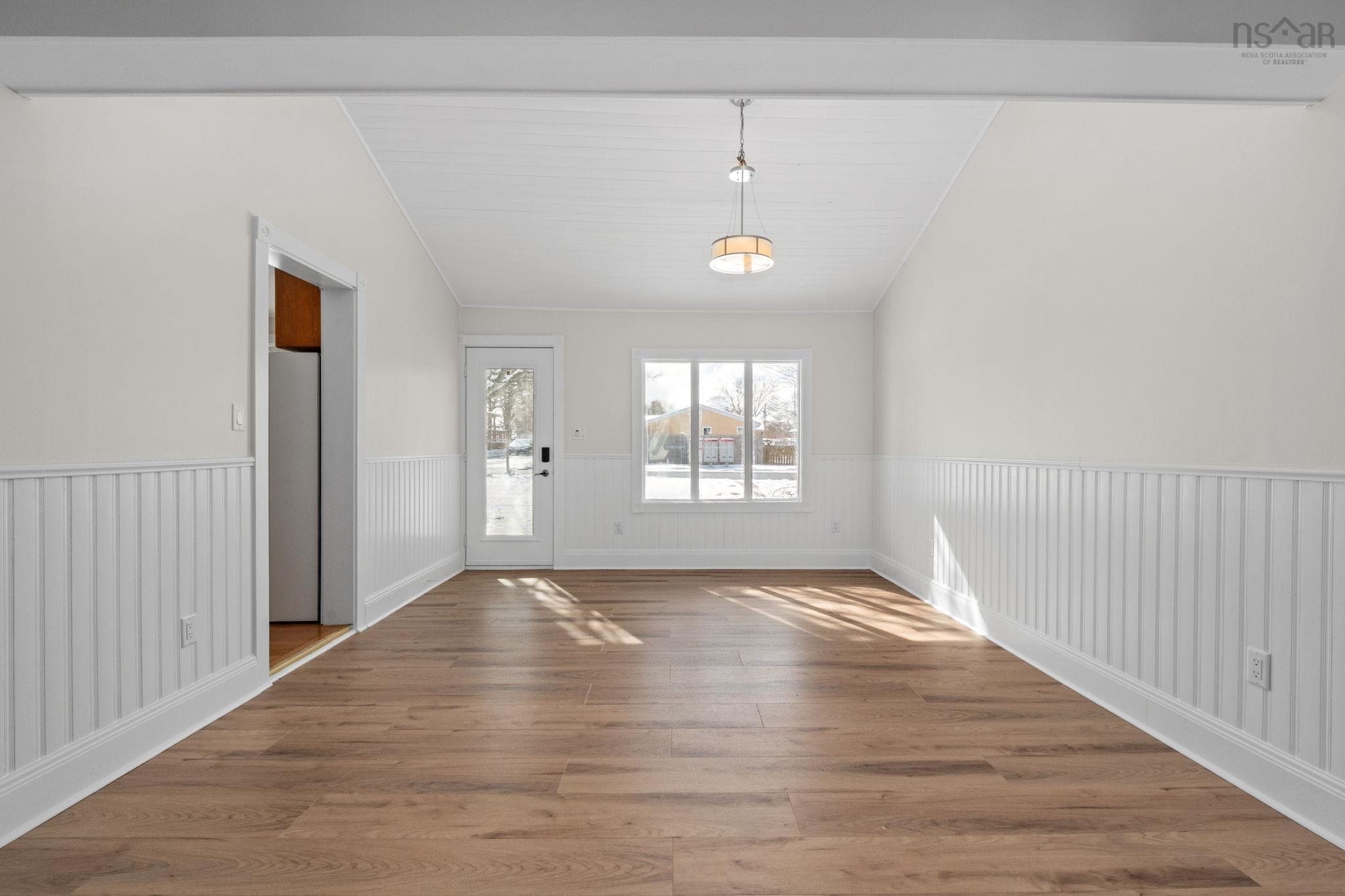 19 Dumbarton Avenue, Dartmouth, NS (MLS 202605534)