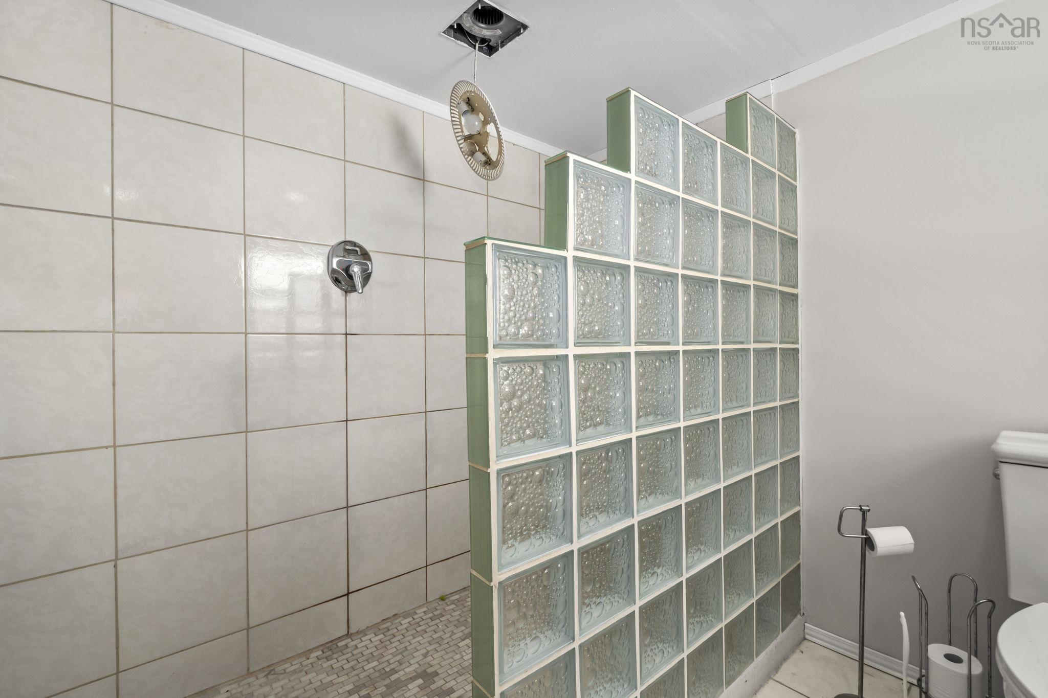 19 Dumbarton Avenue, Dartmouth, NS (MLS 202605534)