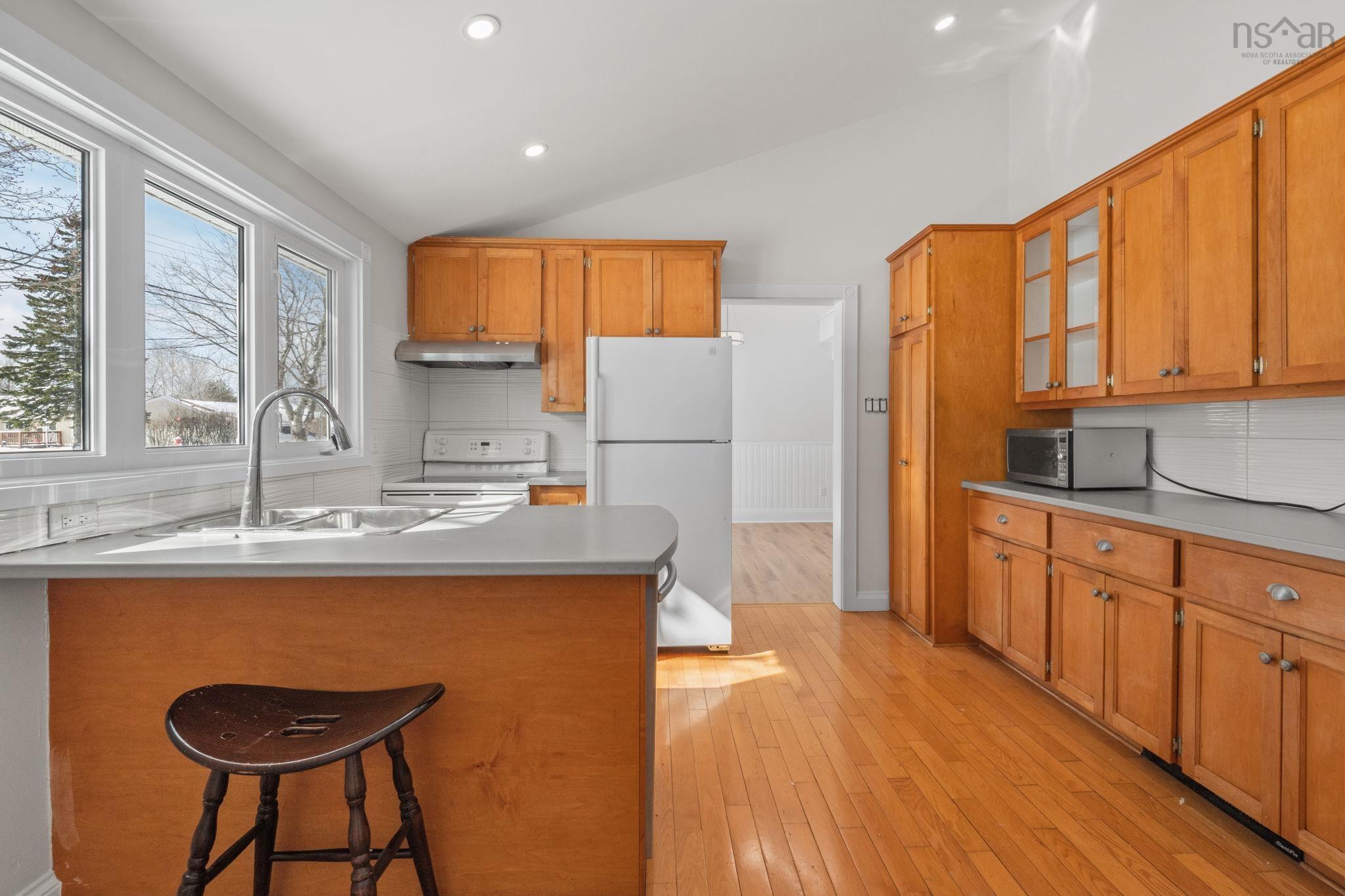 19 Dumbarton Avenue, Dartmouth, NS (MLS 202605534)