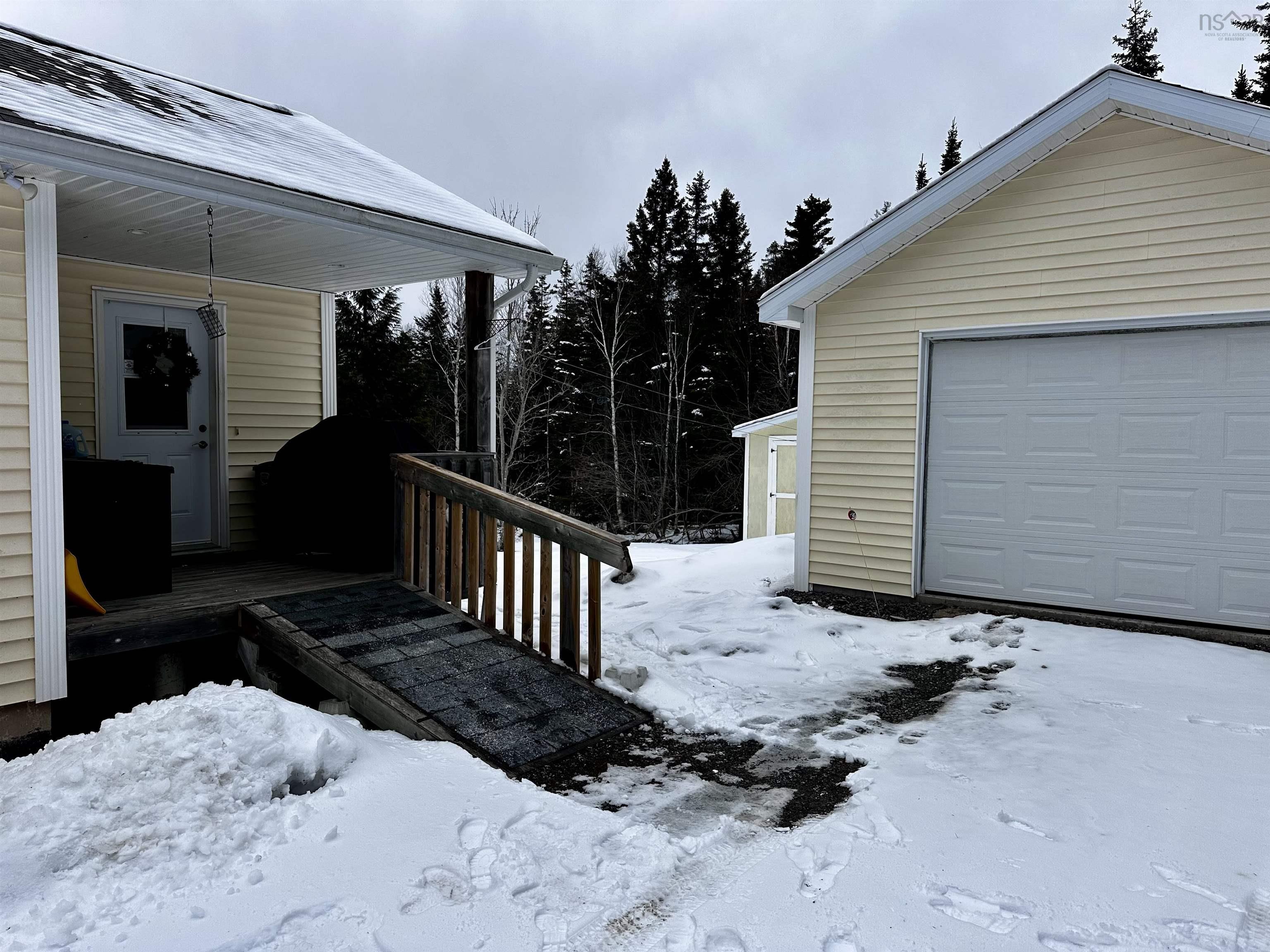 $349,900.00: 9722 Kempt Head Road, Ross Ferry