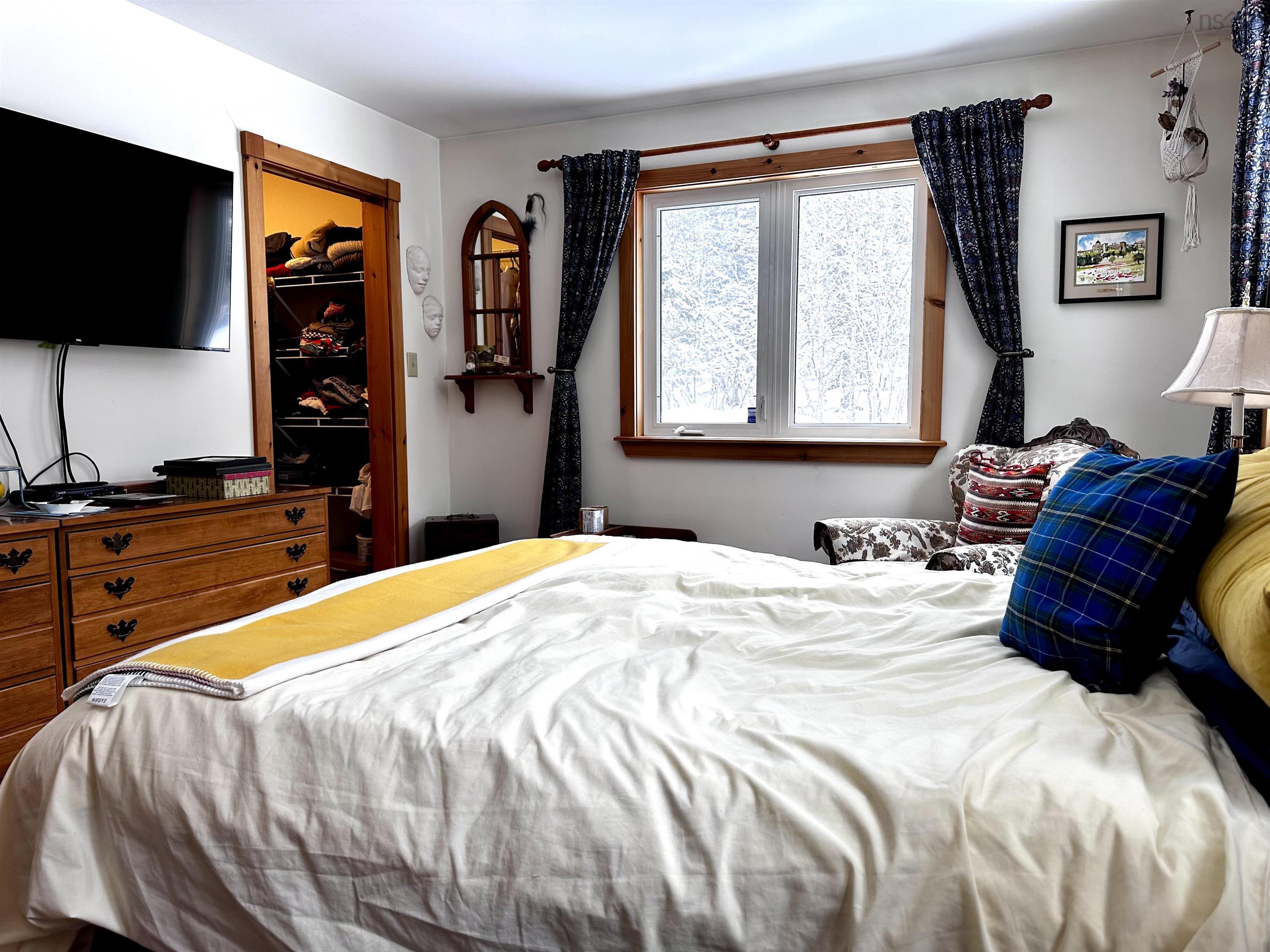 $349,900.00: 9722 Kempt Head Road, Ross Ferry