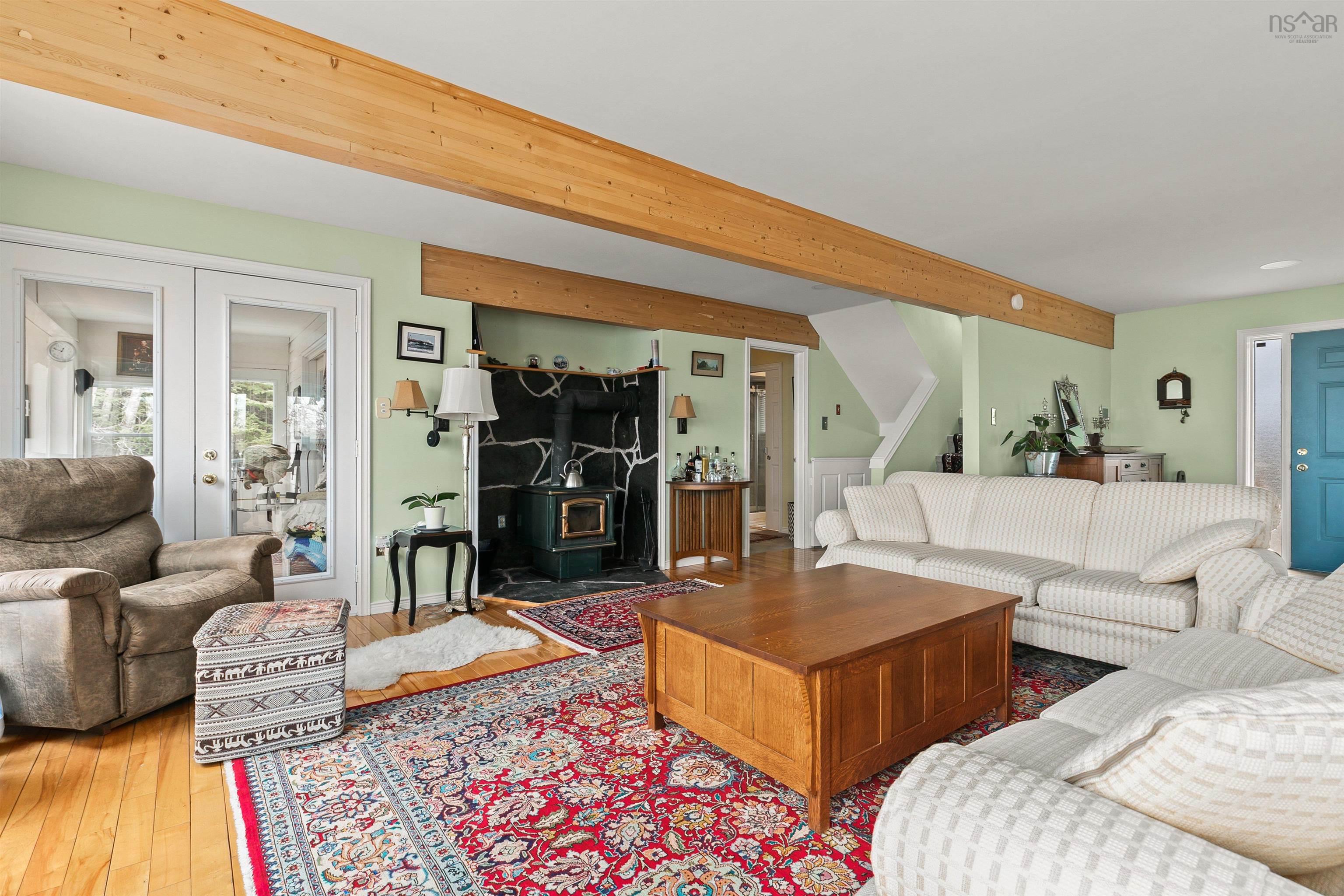 $1,250,000.00: 45 Southwest Cove Road, Northwest Cove