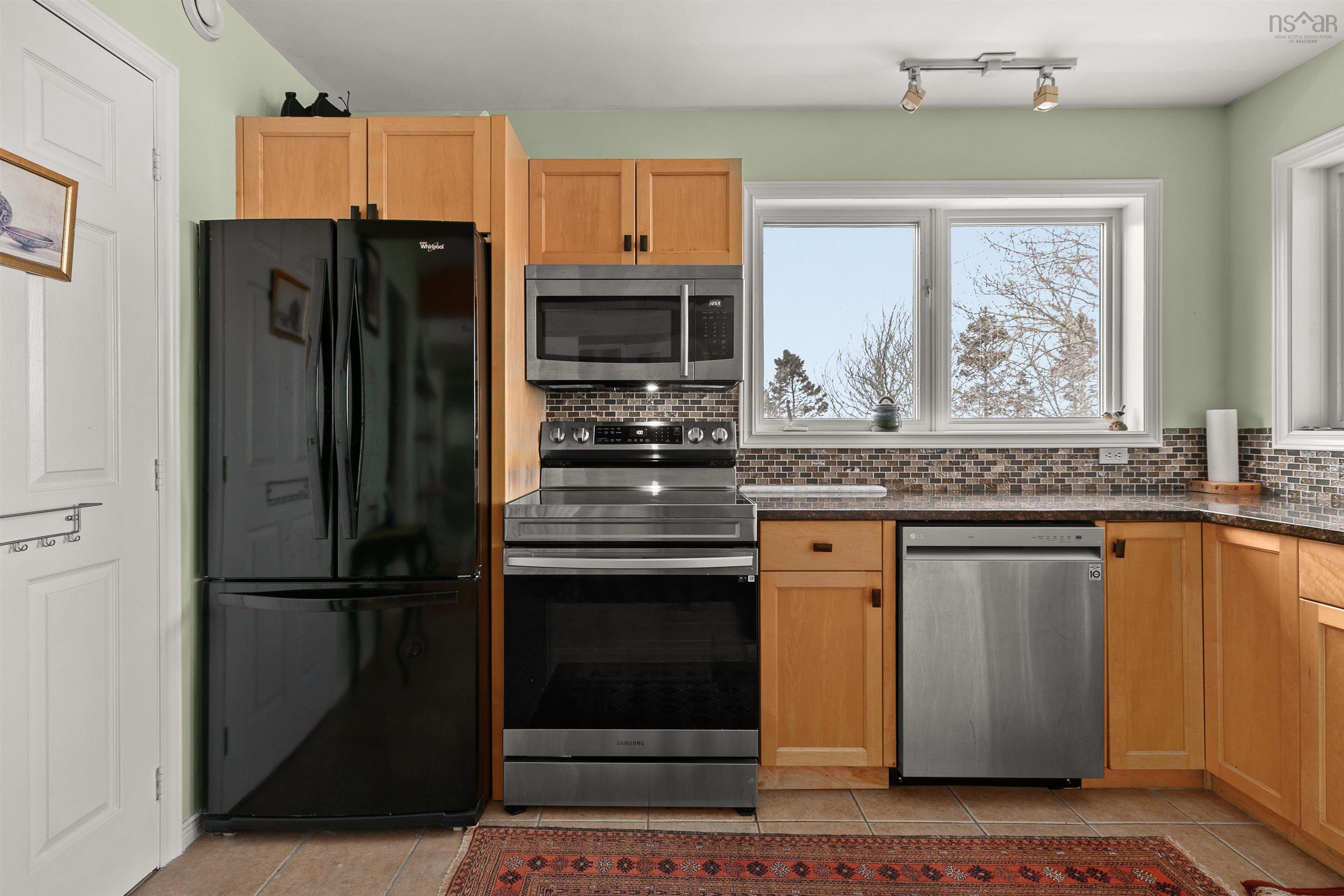 $1,250,000.00: 45 Southwest Cove Road, Northwest Cove