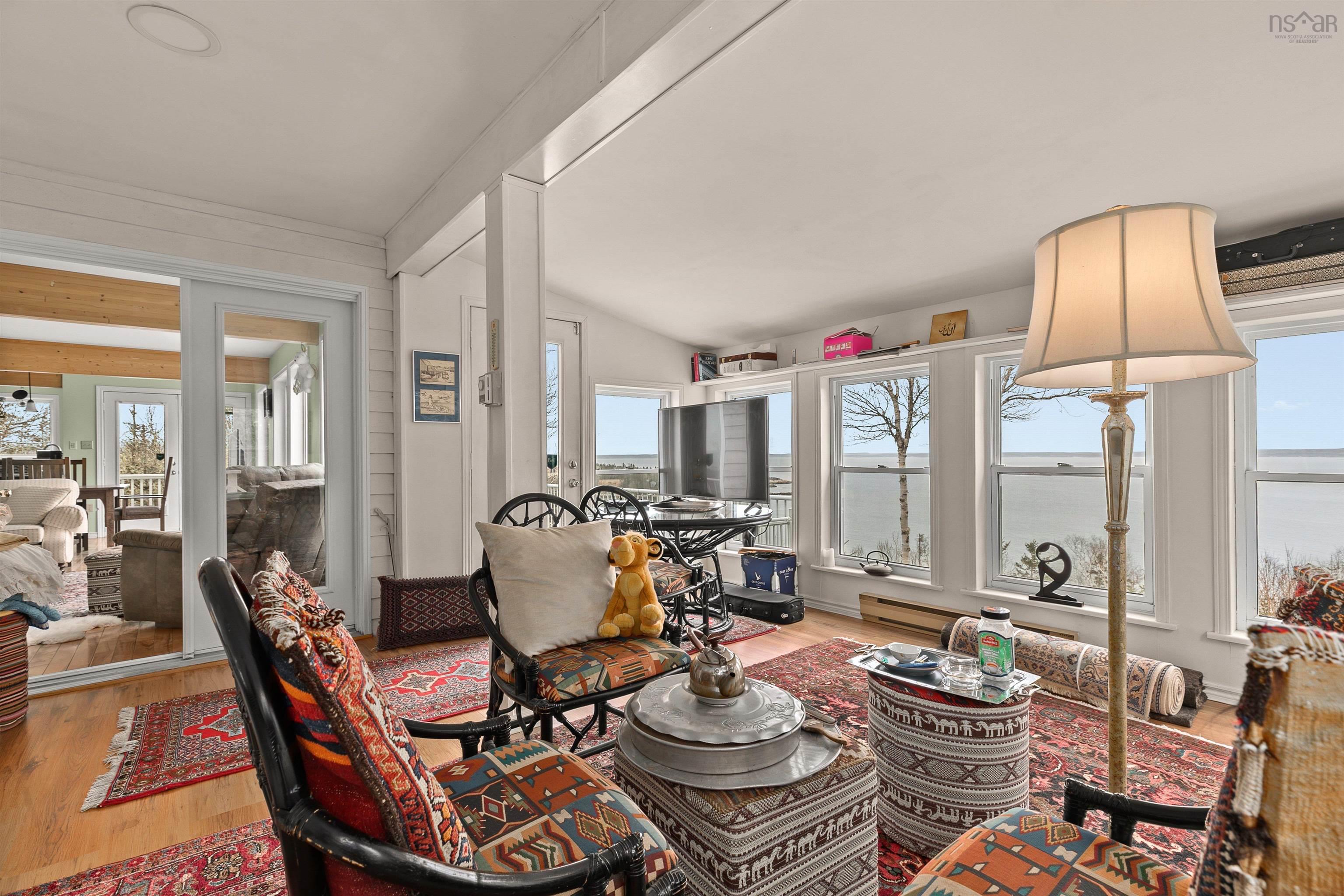 $1,250,000.00: 45 Southwest Cove Road, Northwest Cove