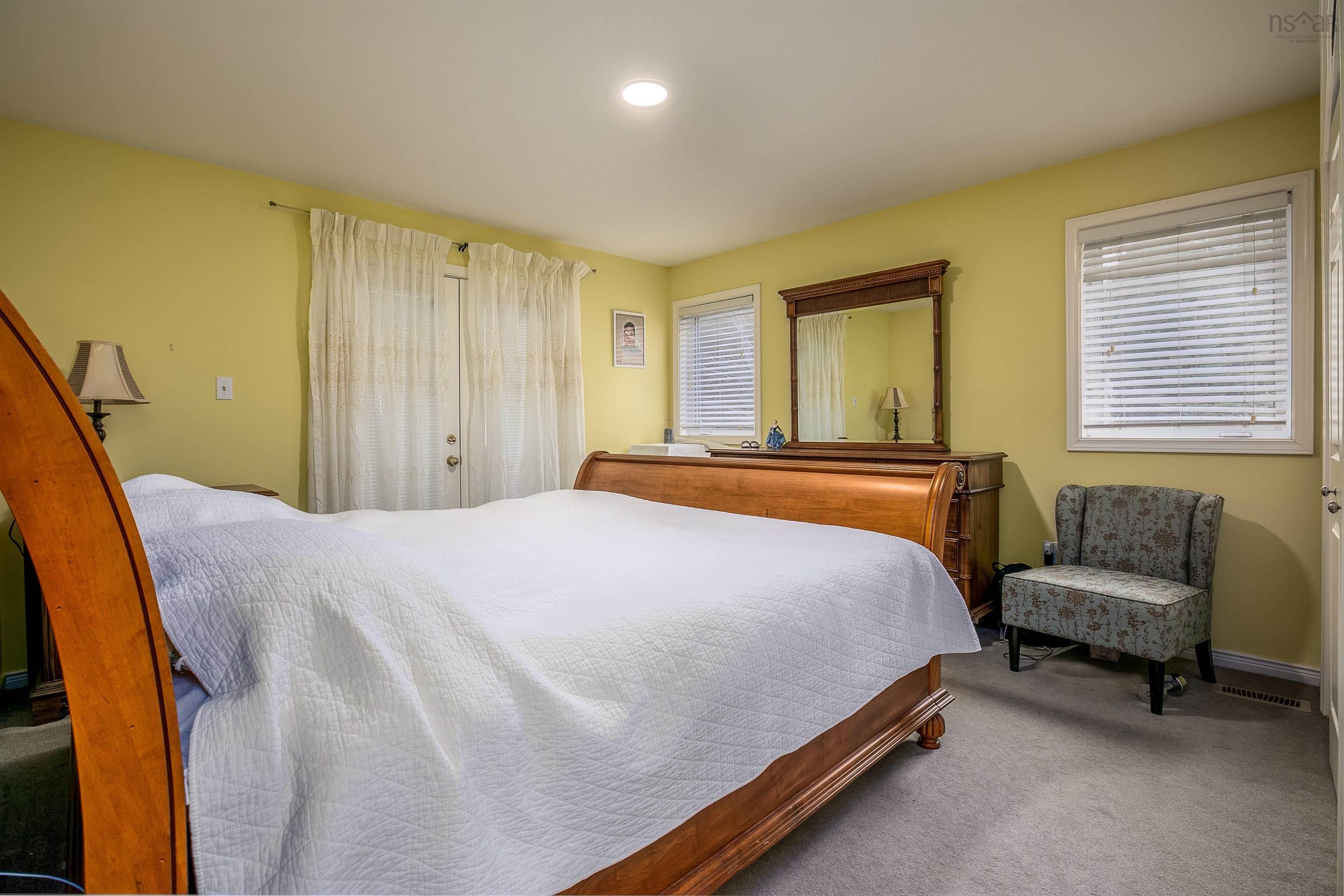 $1,250,000.00: 45 Southwest Cove Road, Northwest Cove
