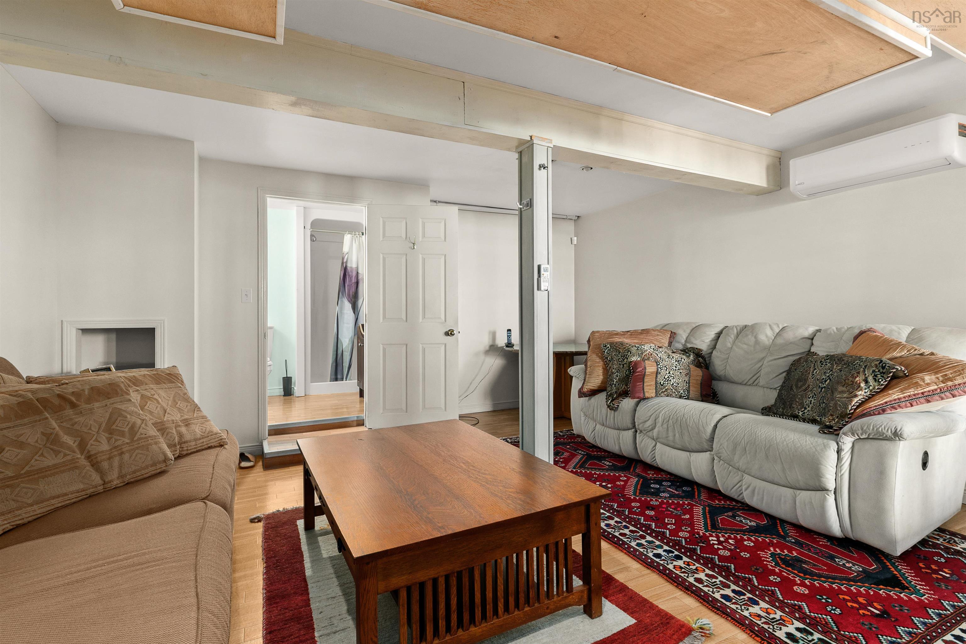 $1,250,000.00: 45 Southwest Cove Road, Northwest Cove