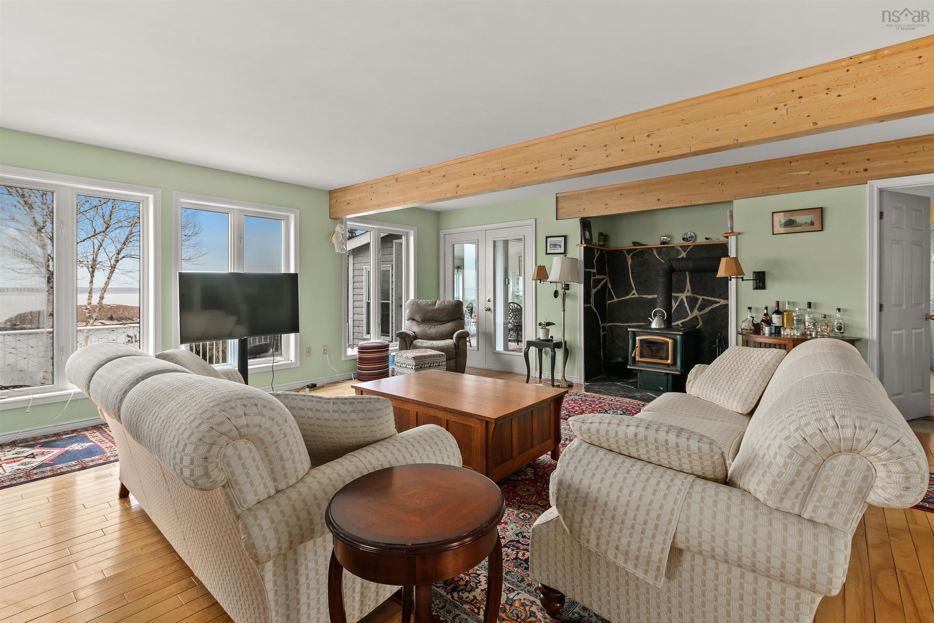 $1,250,000.00: 45 Southwest Cove Road, Northwest Cove