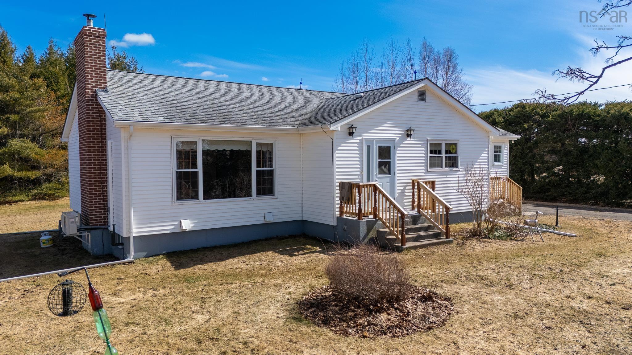 $475,000.00: 124 Pomquet Monks Head Road, Upper Pomquet