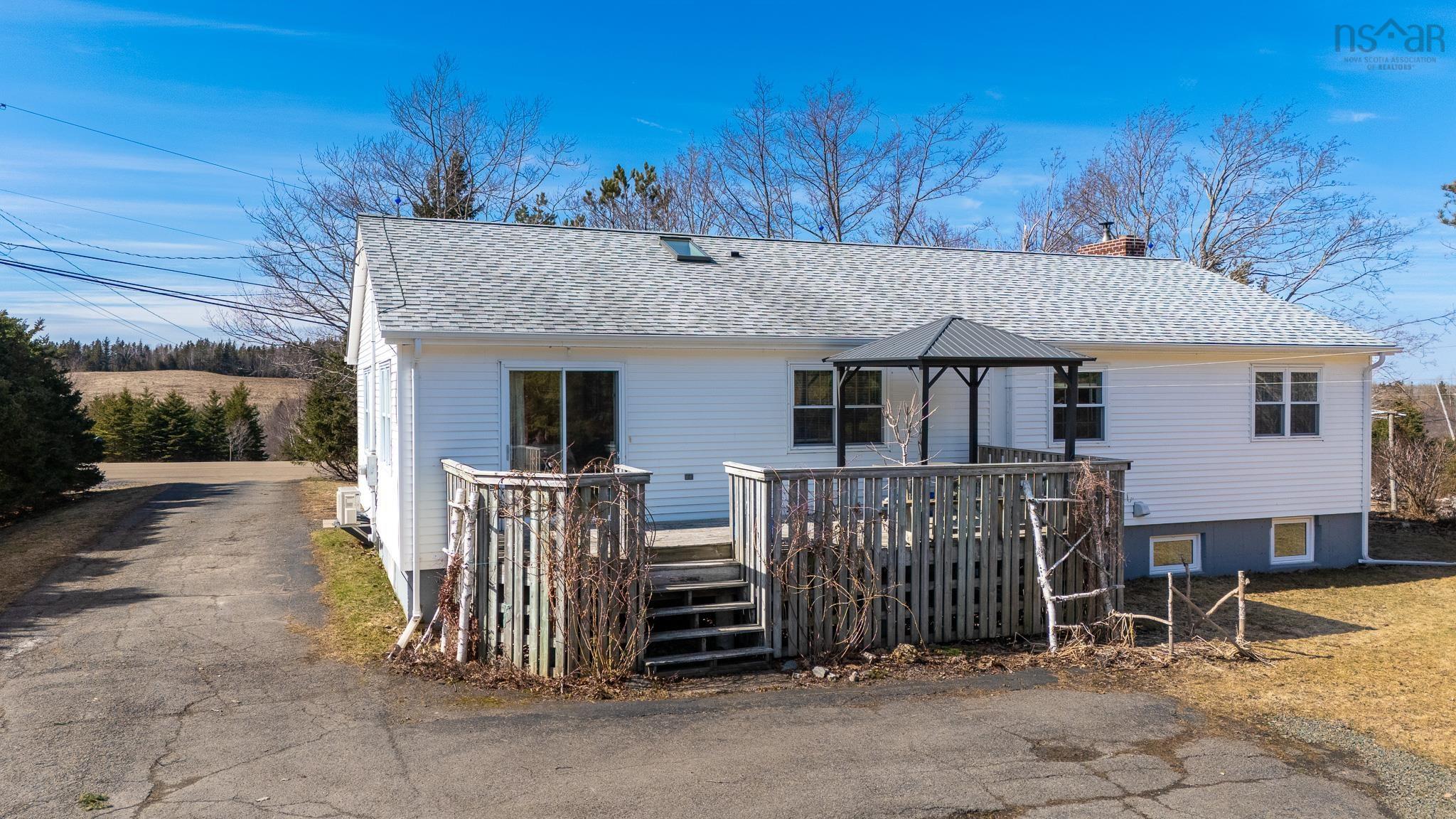 $475,000.00: 124 Pomquet Monks Head Road, Upper Pomquet