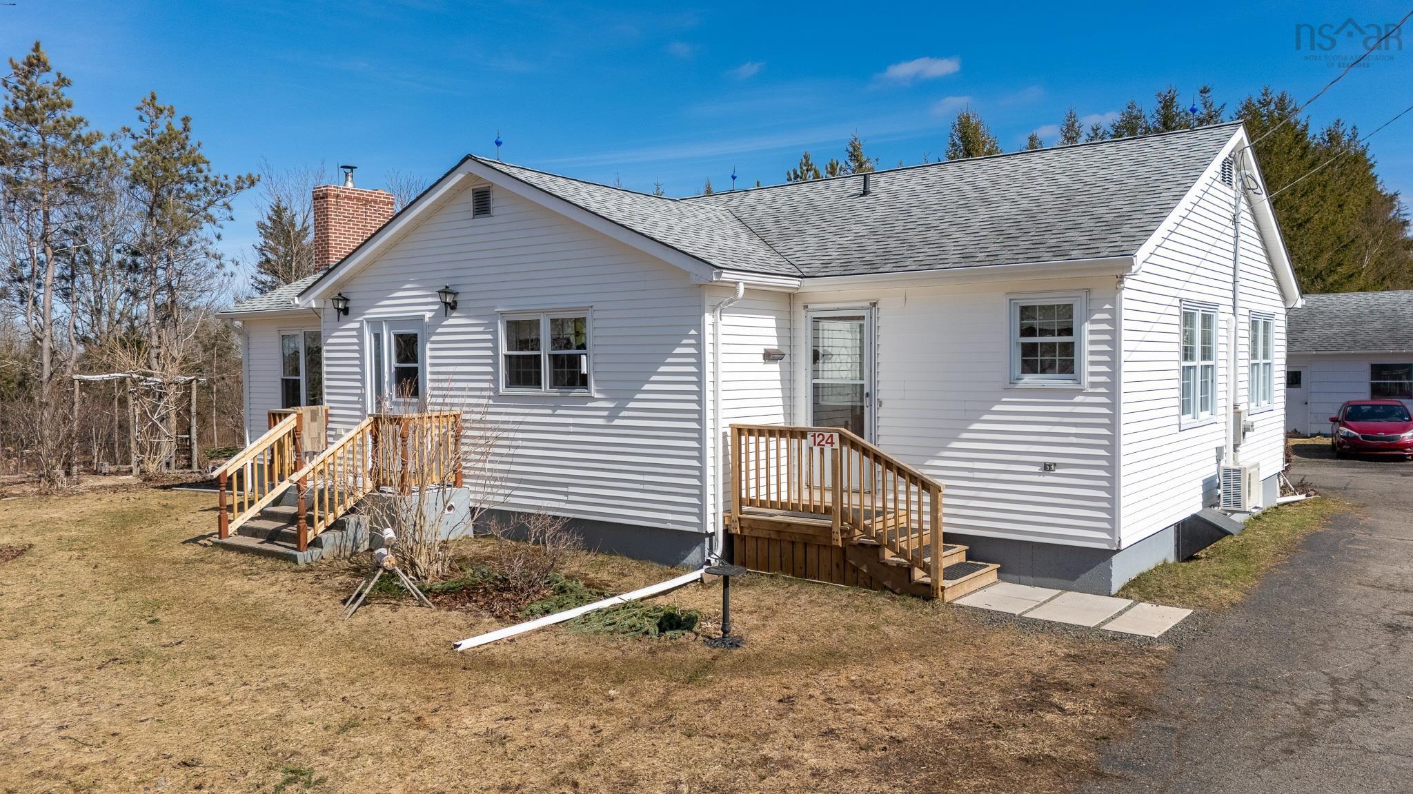 $475,000.00: 124 Pomquet Monks Head Road, Upper Pomquet