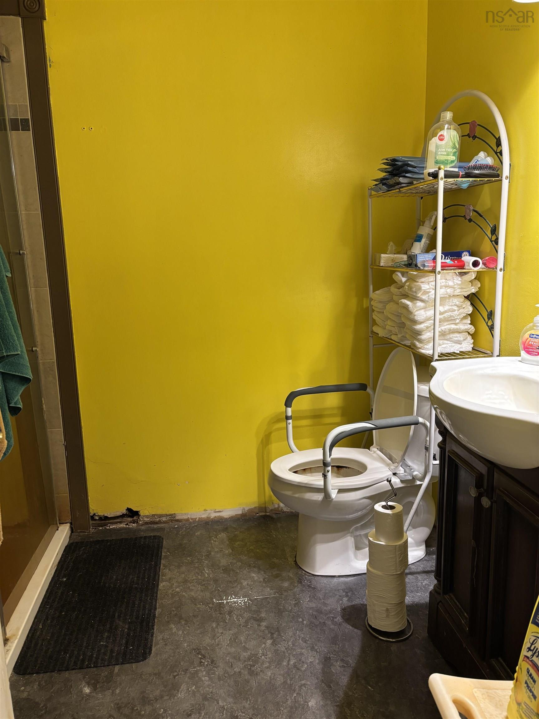 $165,000.00: 139 King Grove Road, Millville