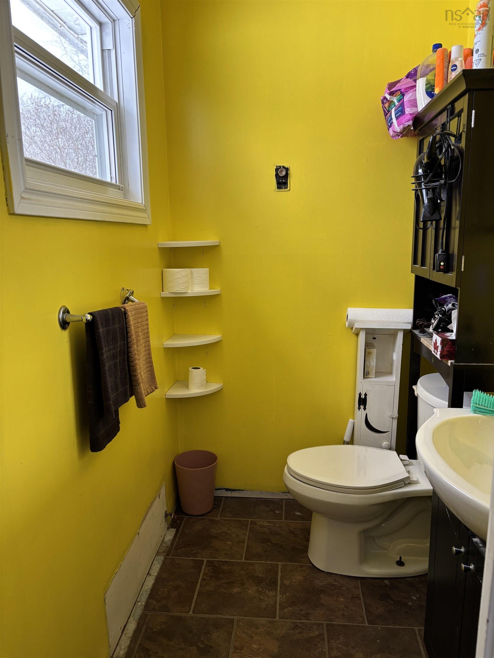 $165,000.00: 139 King Grove Road, Millville