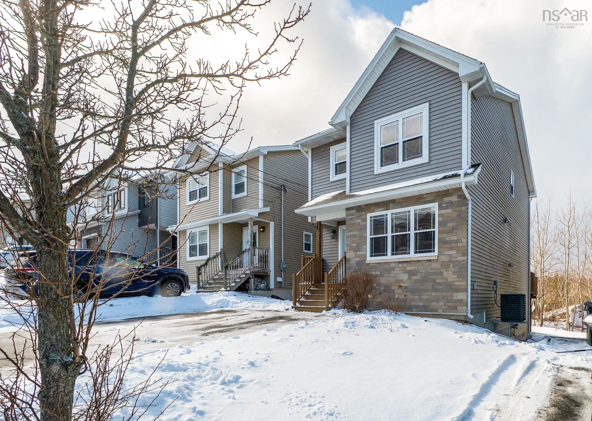 $599,000.00: 99 Lier Ridge, Halifax
