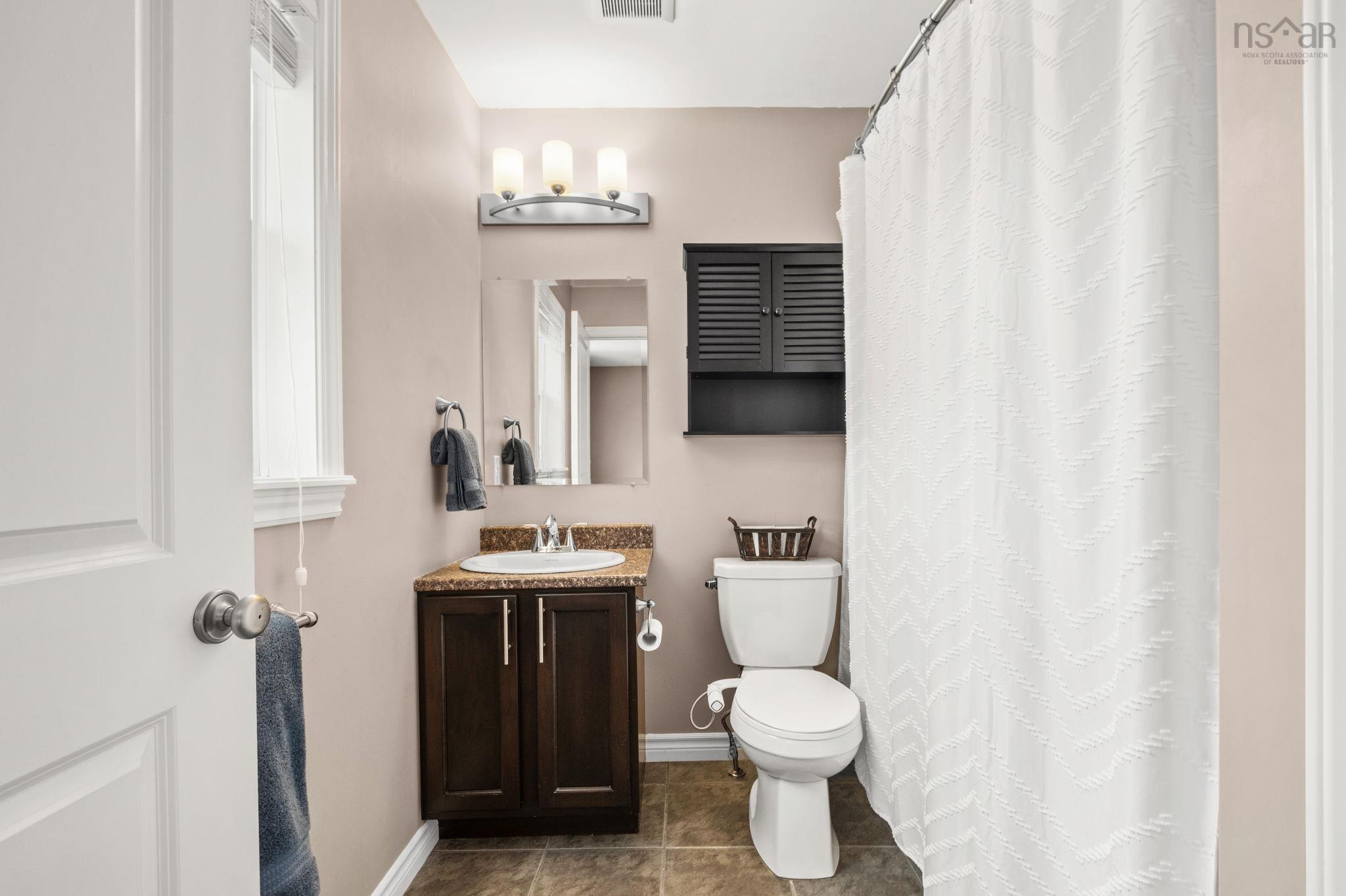 $599,000.00: 99 Lier Ridge, Halifax