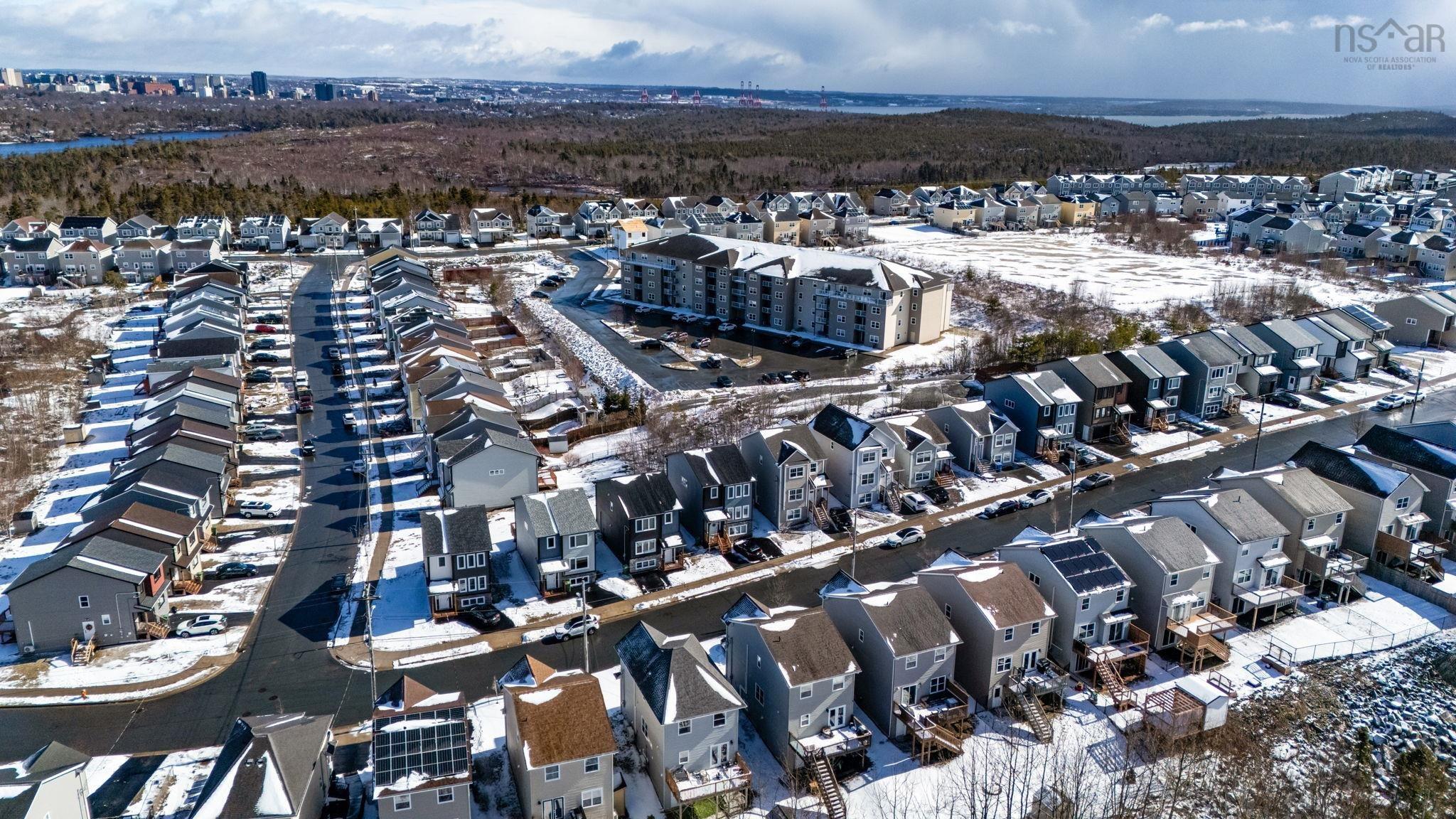 $599,000.00: 99 Lier Ridge, Halifax