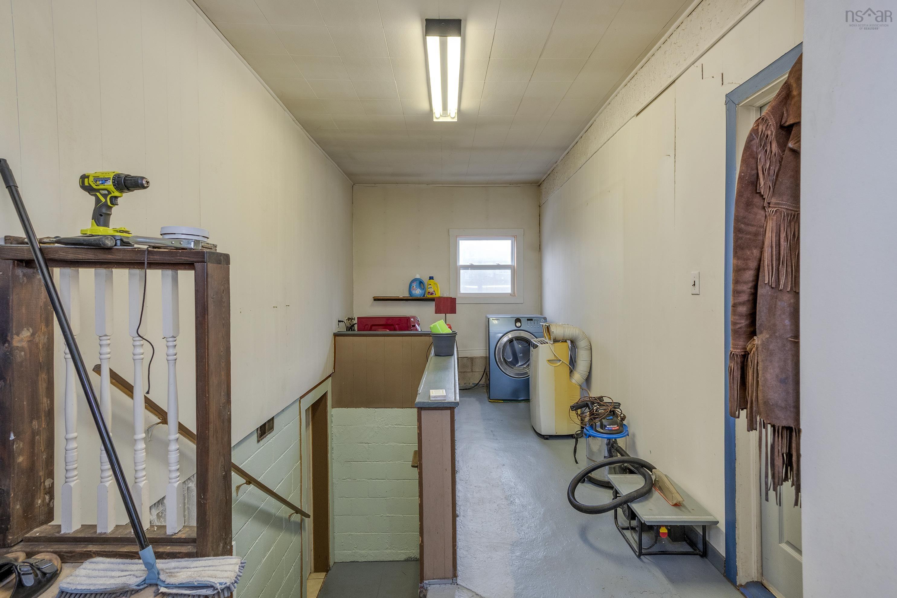 $230,000.00: 10014 221 Highway, Habitant