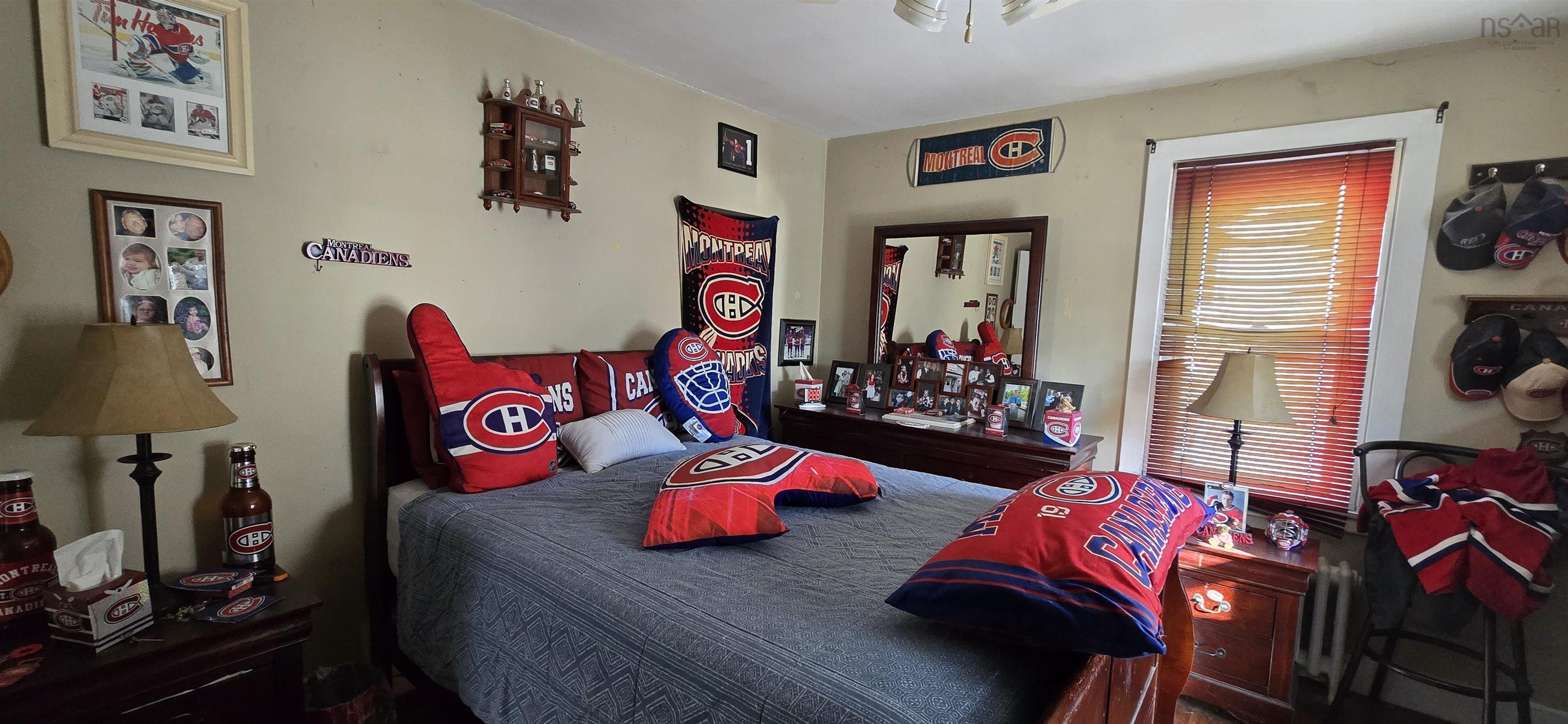 $1,599,900.00: 10 & 12 Rufus Avenue, Fairview