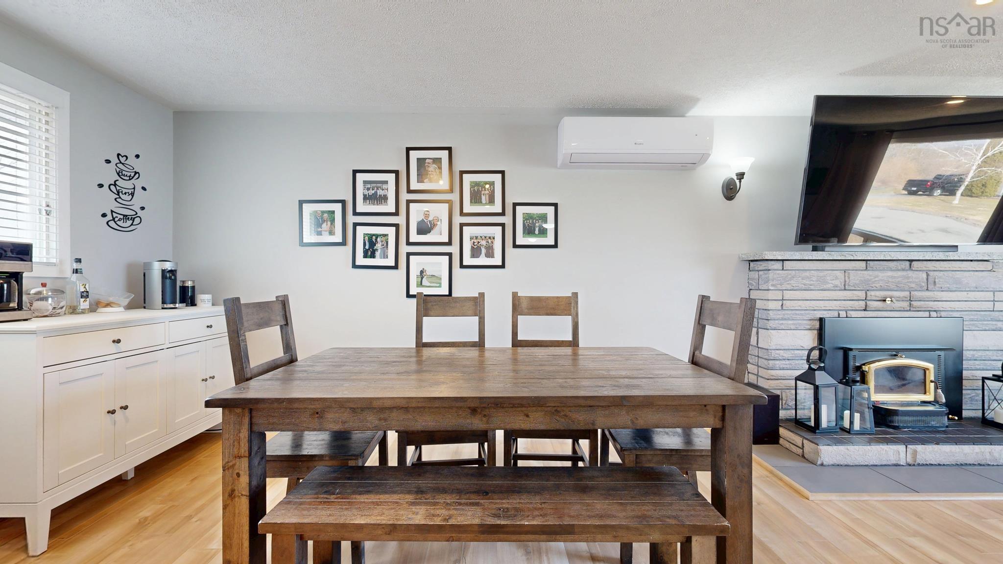 $475,000.00: 16 Parker Place Crescent, Enfield