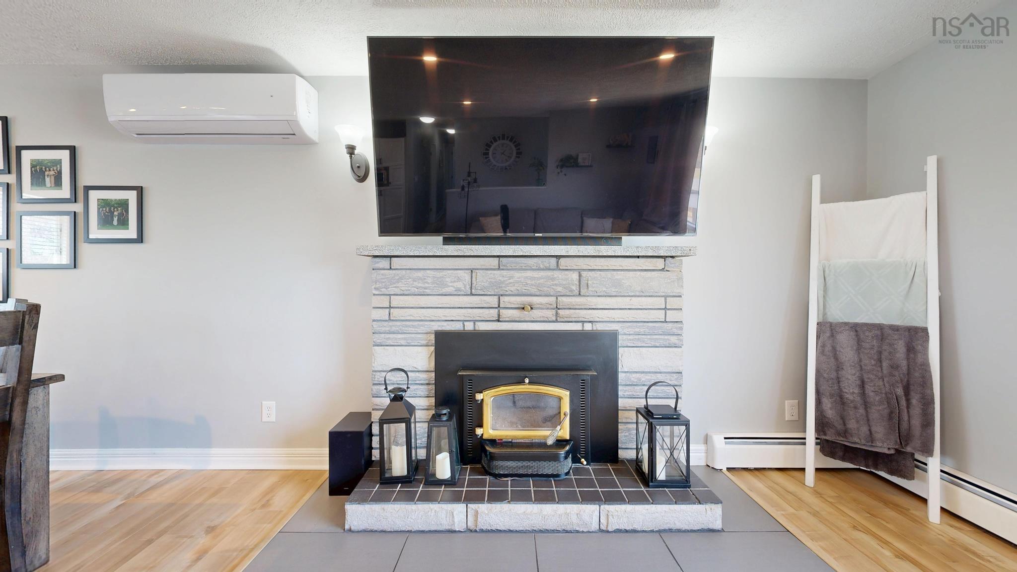 $475,000.00: 16 Parker Place Crescent, Enfield