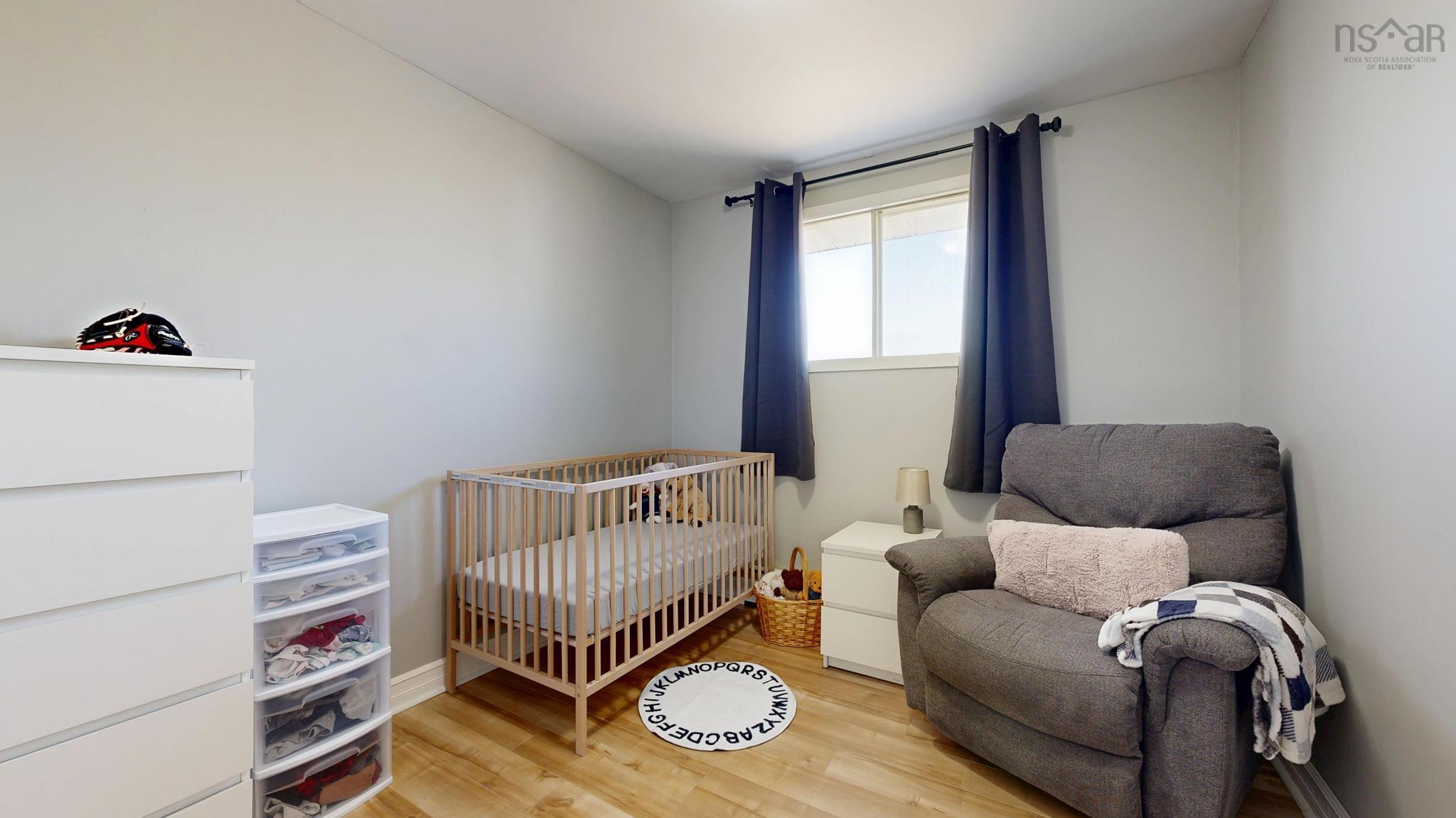 $475,000.00: 16 Parker Place Crescent, Enfield