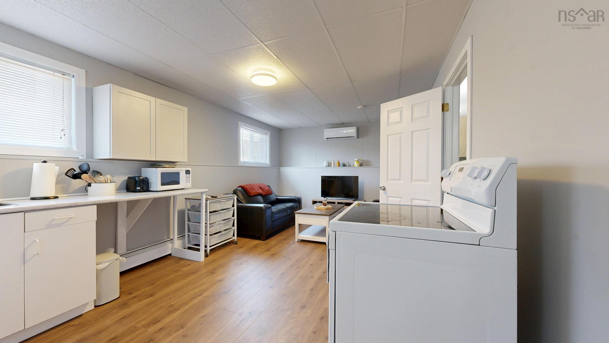 $475,000.00: 16 Parker Place Crescent, Enfield