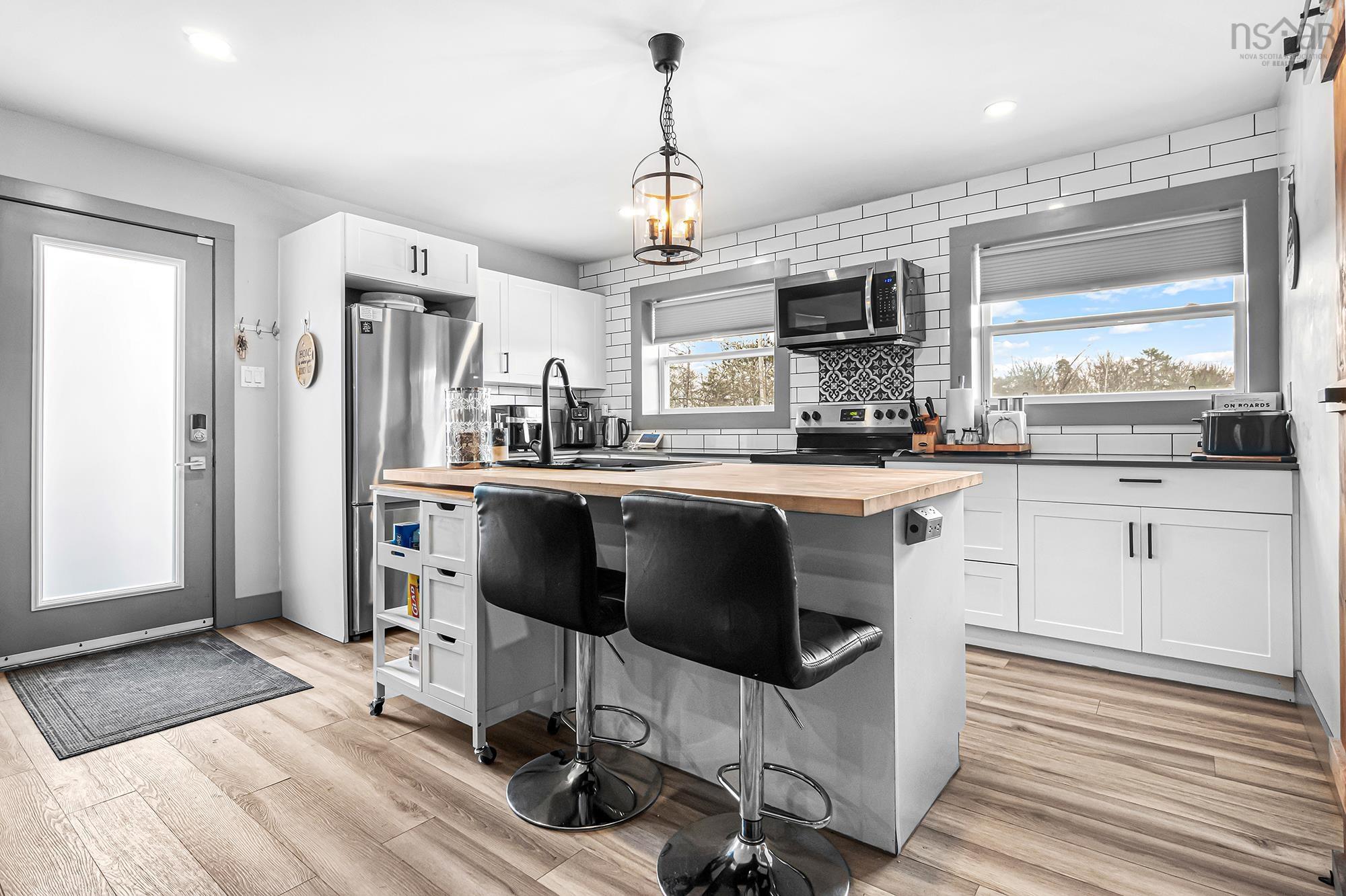 69 Pinetree Crescent, Hammonds Plains, NS (MLS 202605622)