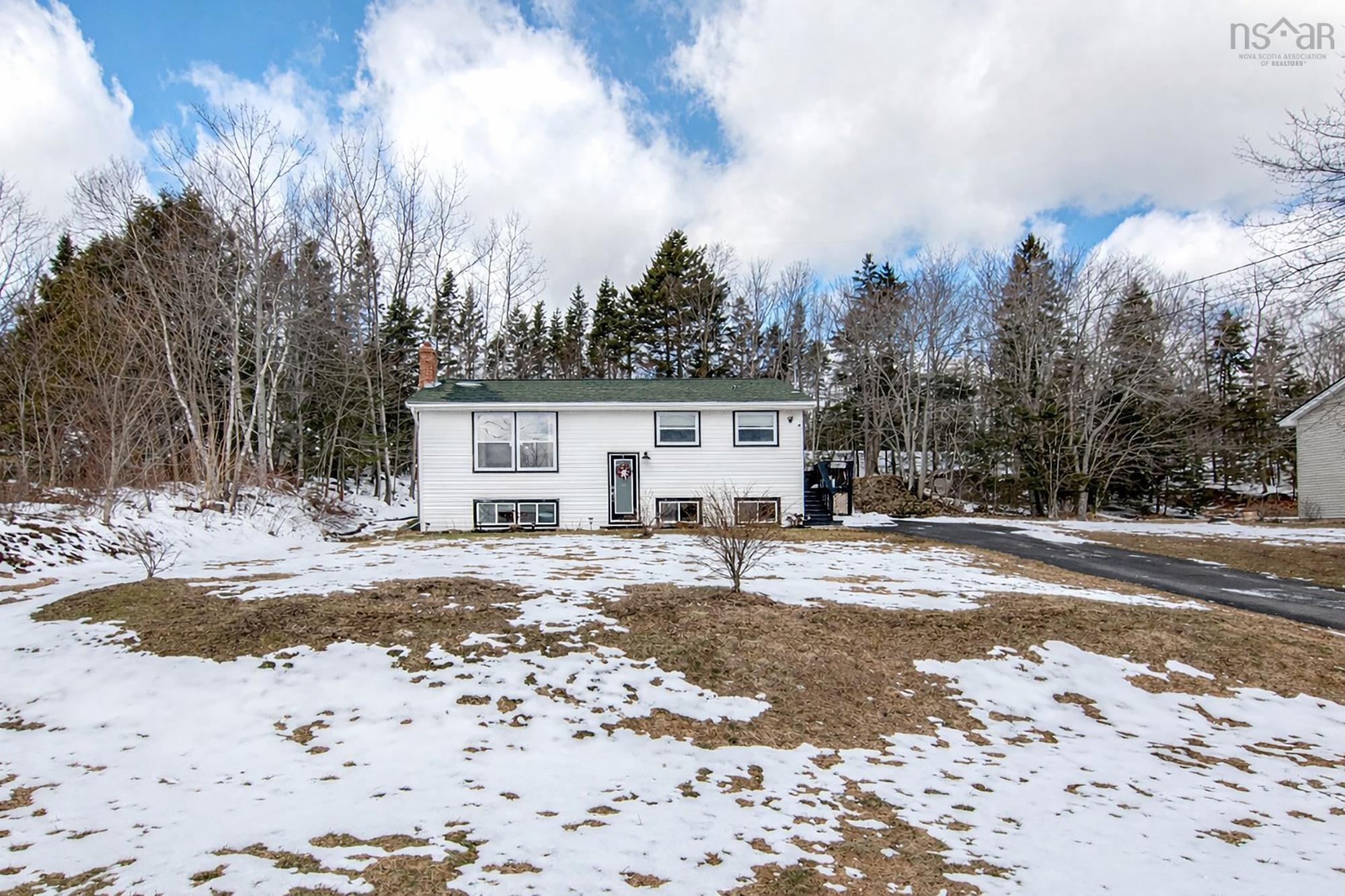 69 Pinetree Crescent, Hammonds Plains, NS (MLS 202605622)