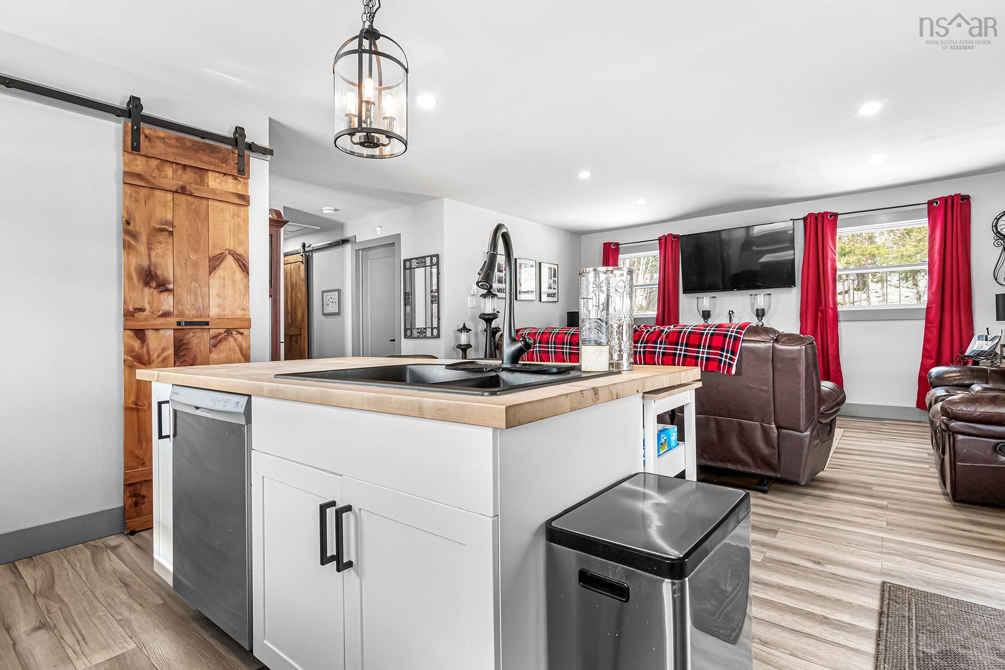 69 Pinetree Crescent, Hammonds Plains, NS (MLS 202605622)