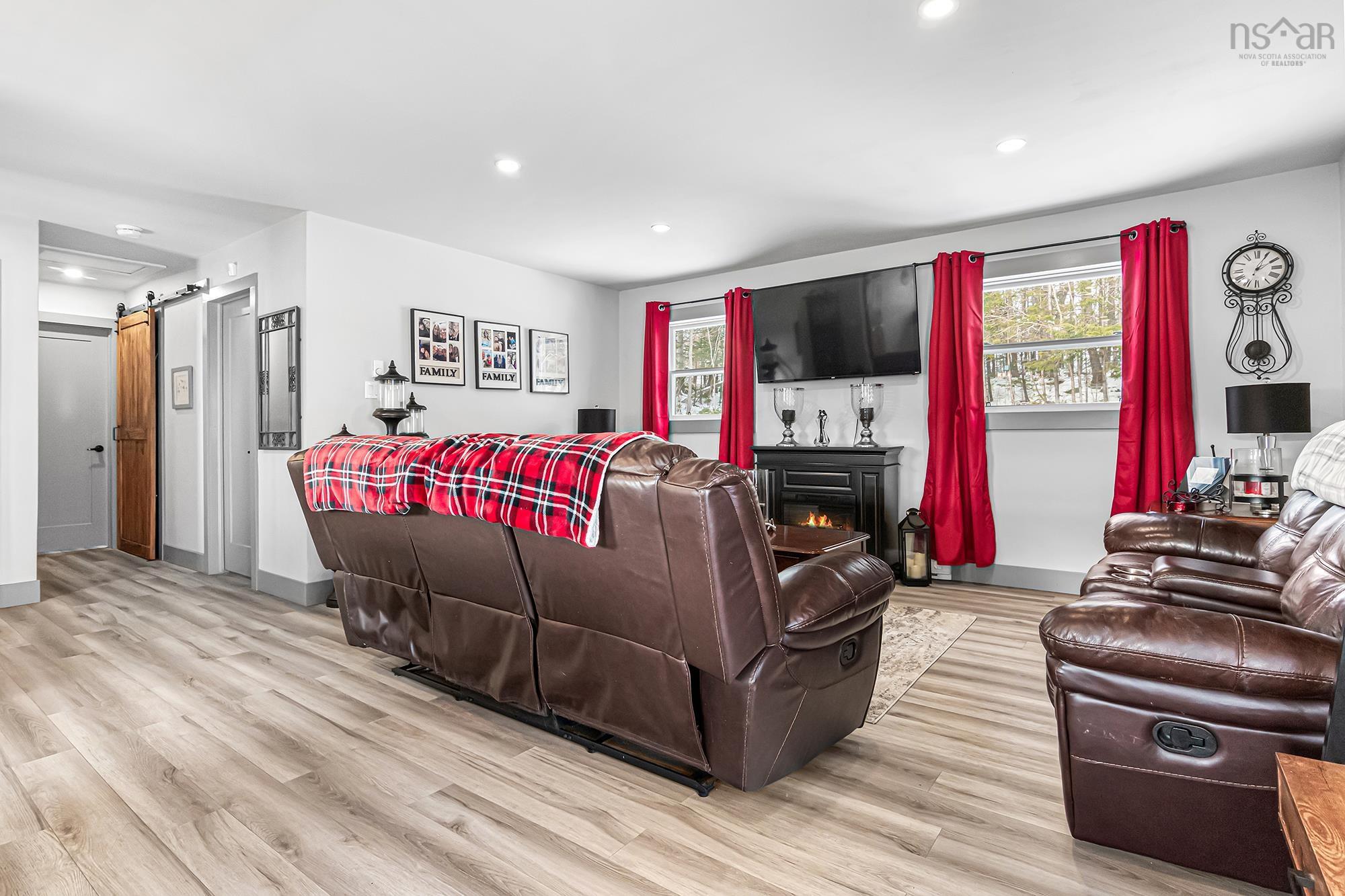 69 Pinetree Crescent, Hammonds Plains, NS (MLS 202605622)