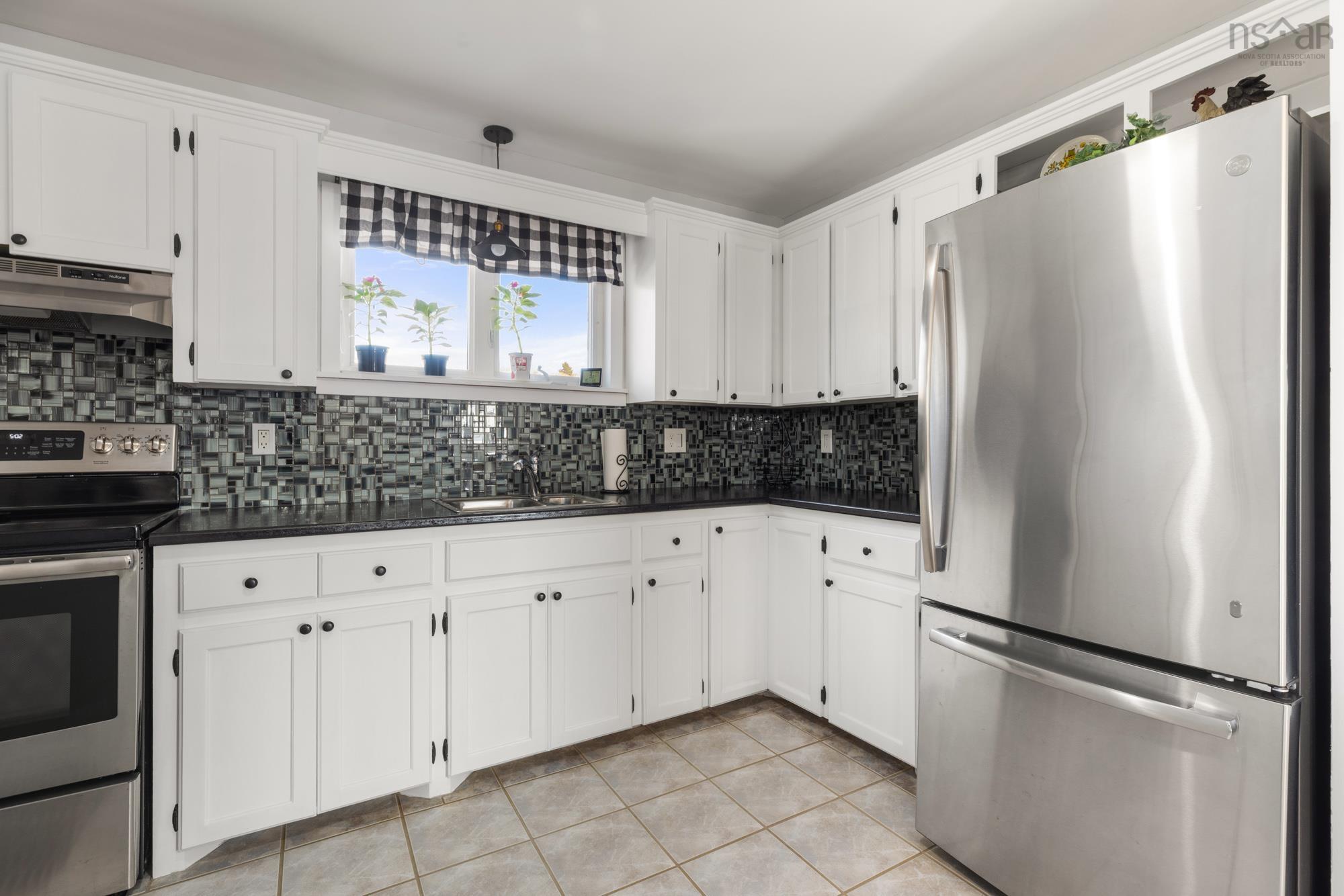 2060 Caldwell Road, Eastern Passage, NS (MLS 202605624)