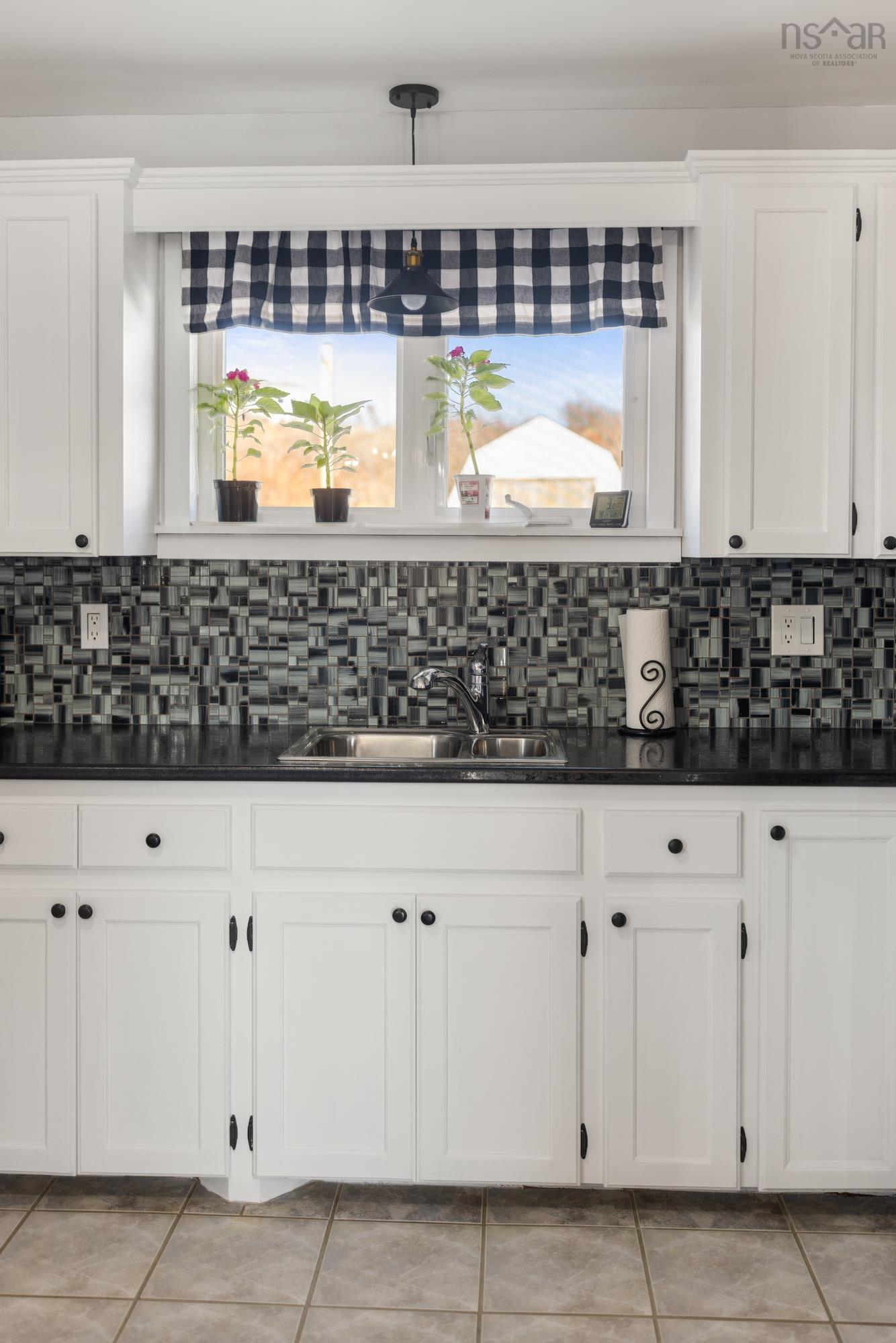 2060 Caldwell Road, Eastern Passage, NS (MLS 202605624)